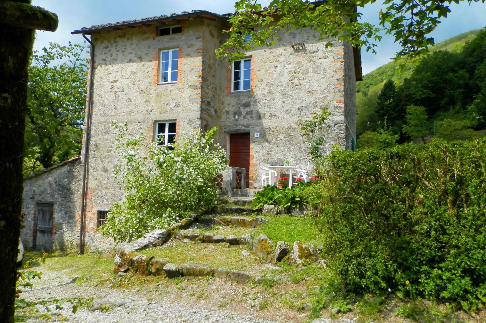 Paola-Außenbereich Sommer