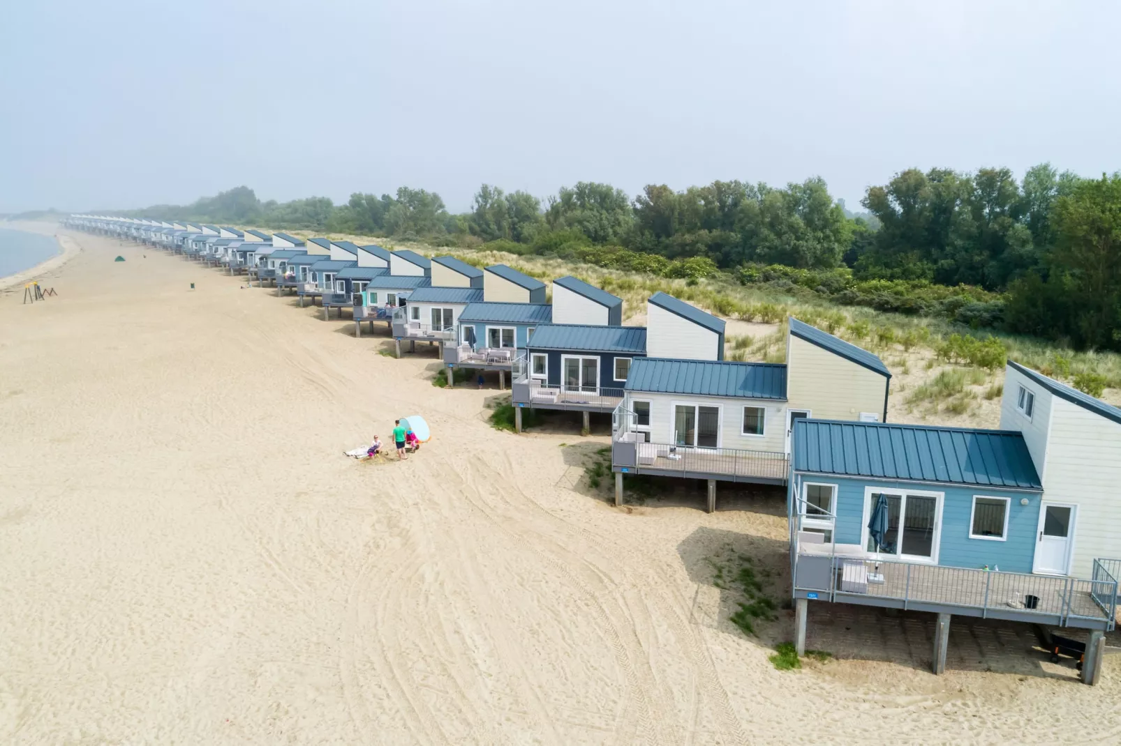 Vakantiepark Beach Resort 6-Exterior summer
