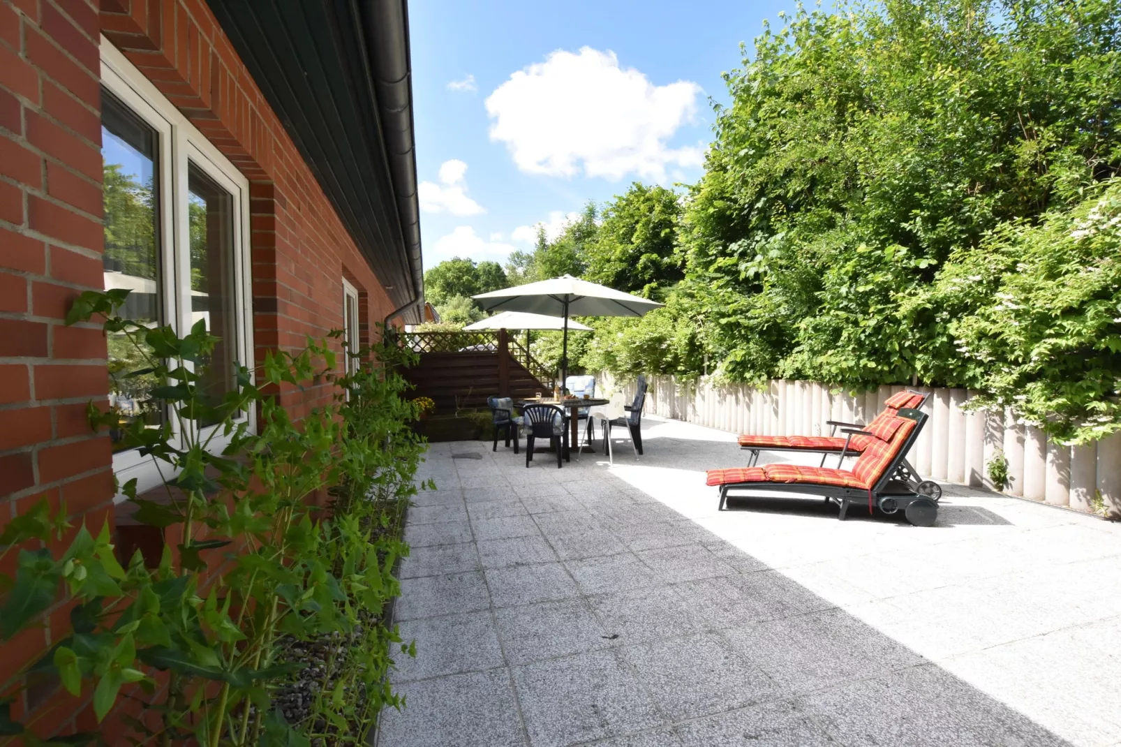 Ferienhaus Thomas im Grünen I-Gardens summer