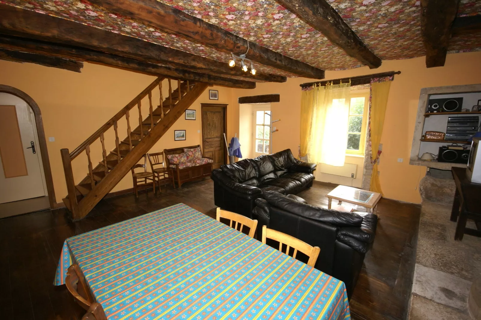 Saint-Geniez-d'Olt-Esszimmer