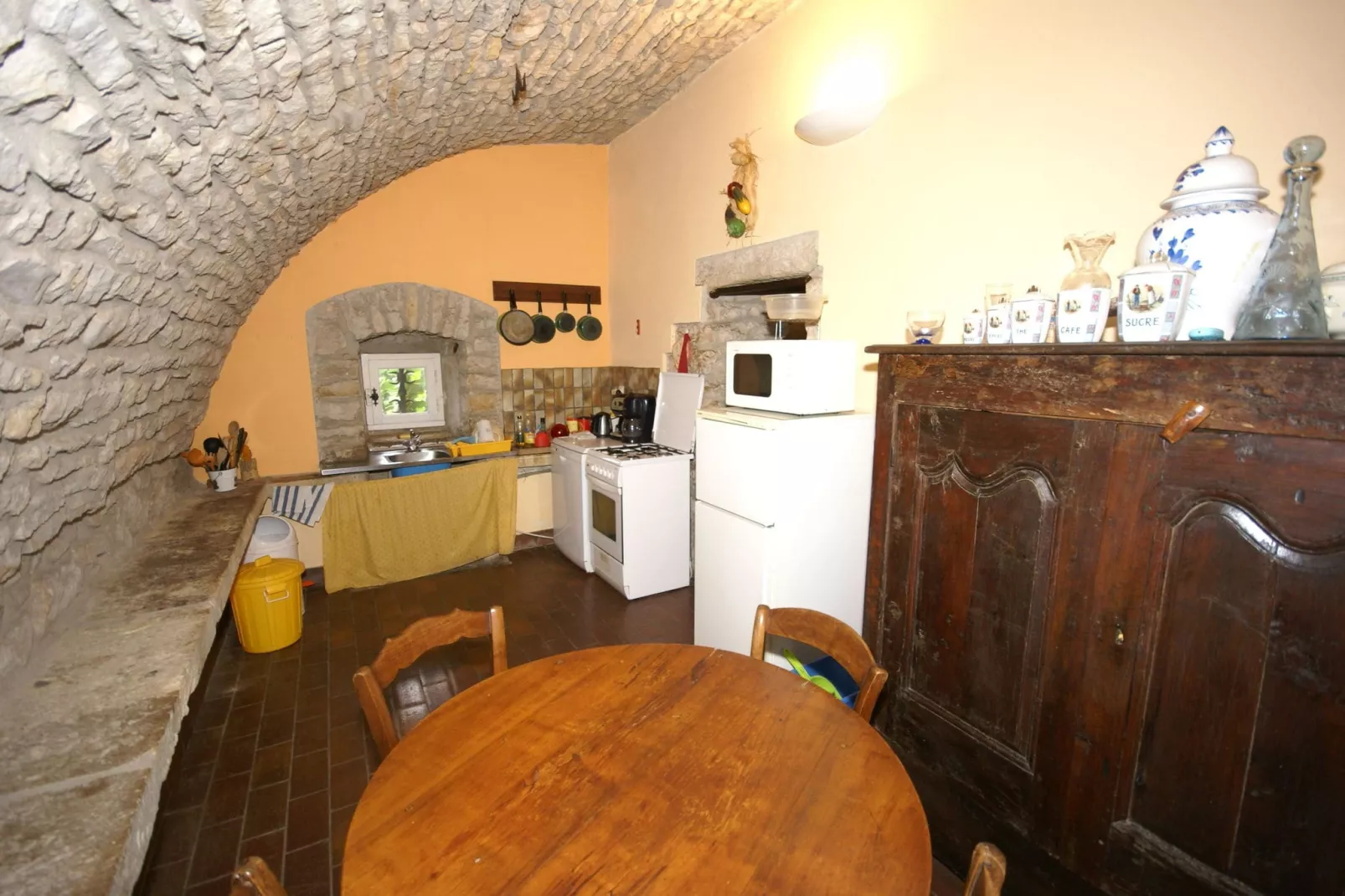 Saint-Geniez-d'Olt-Esszimmer