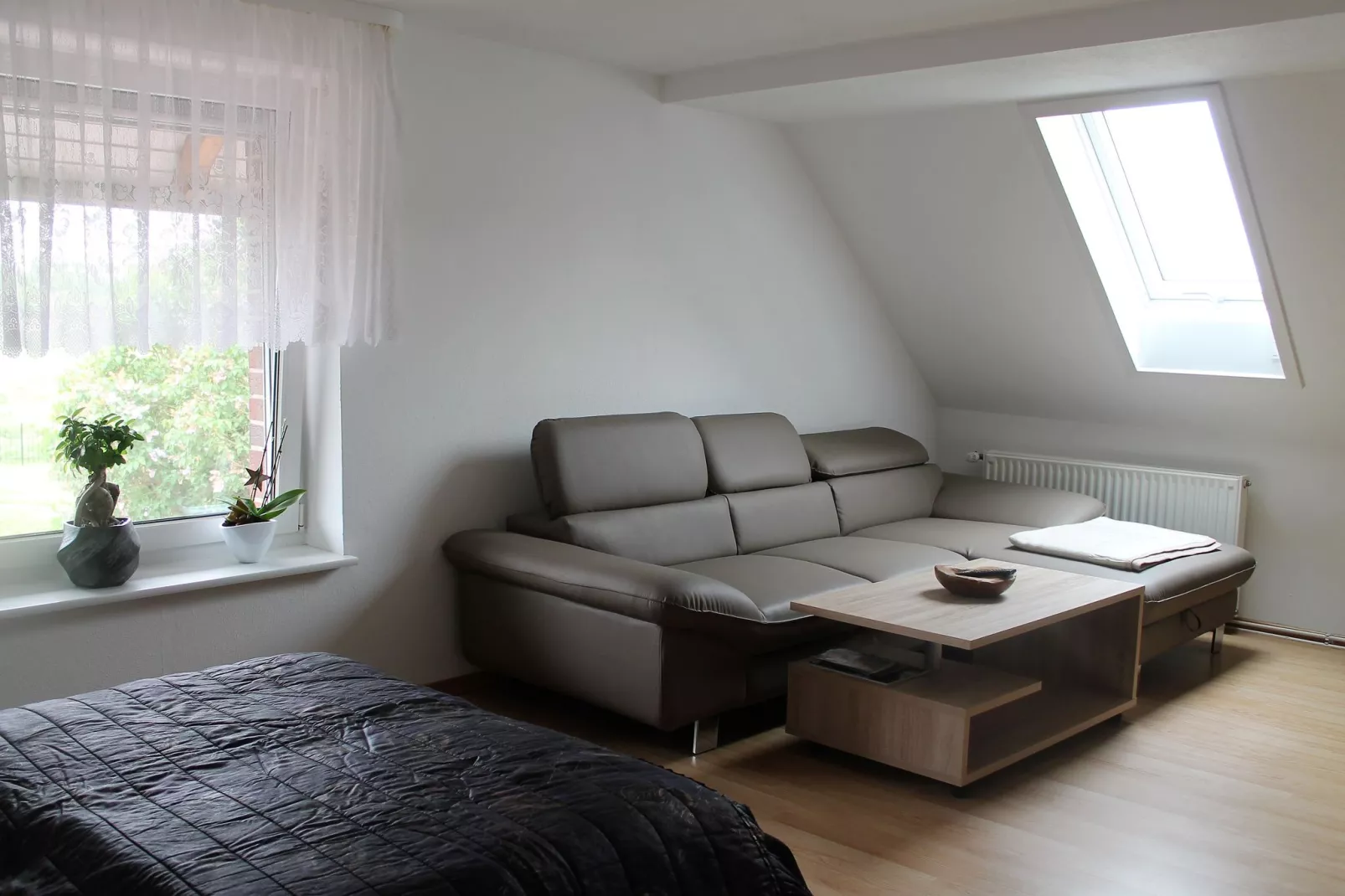Doris-Living room