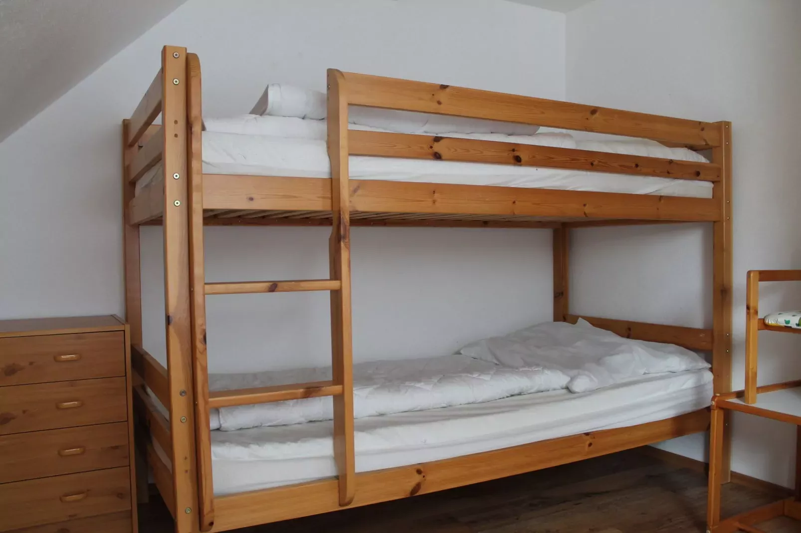 Doris-Bedroom