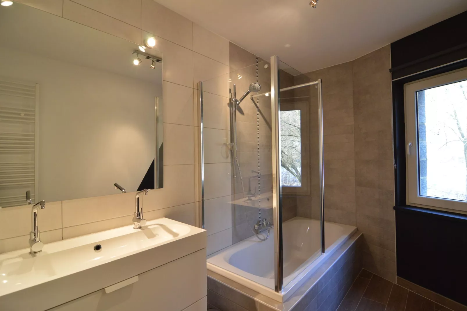 Les Digues-Bathroom