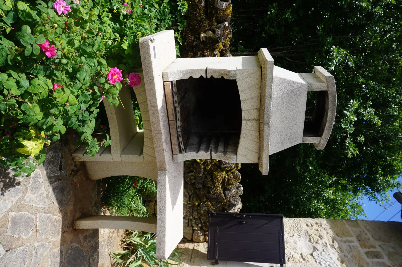 Muret-le-Château-Terrace balcony