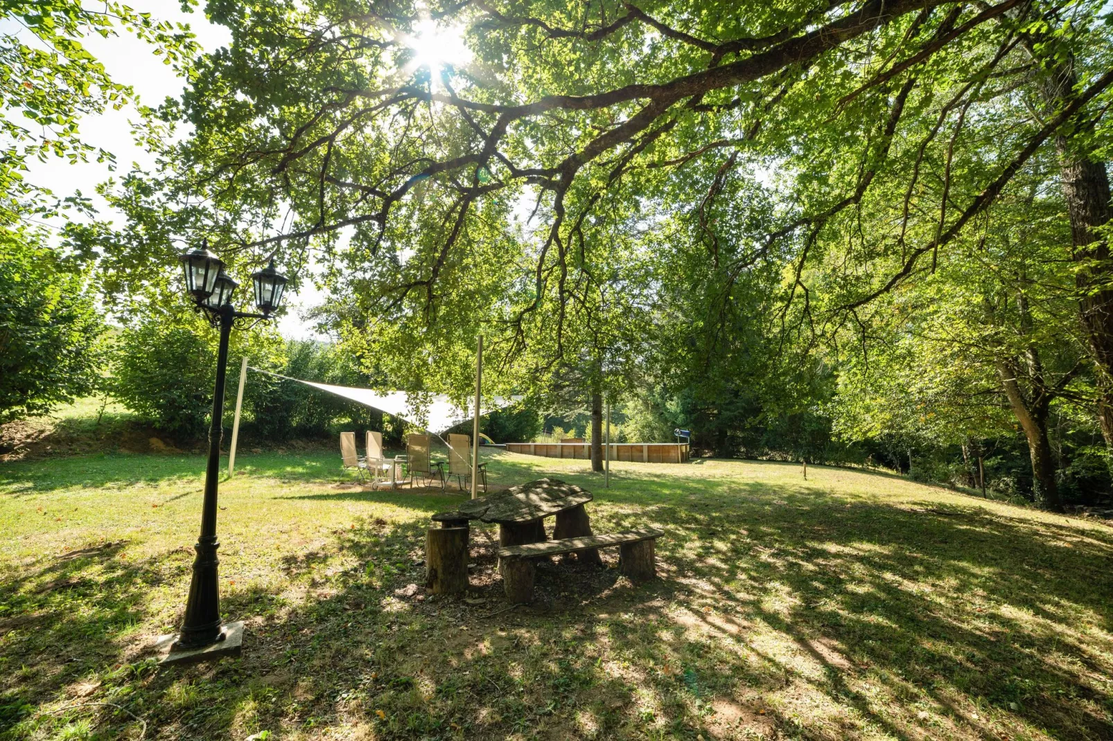 Moulin rivière et piscine-Gardens summer