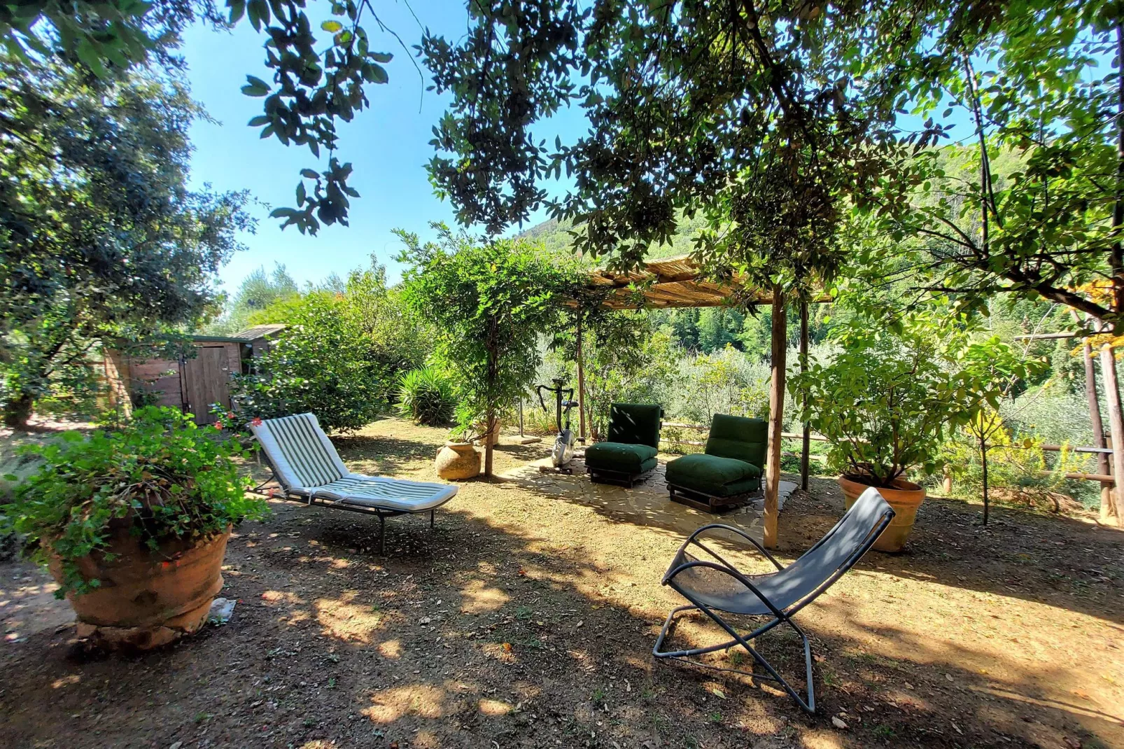 Casa Foce-Gardens summer