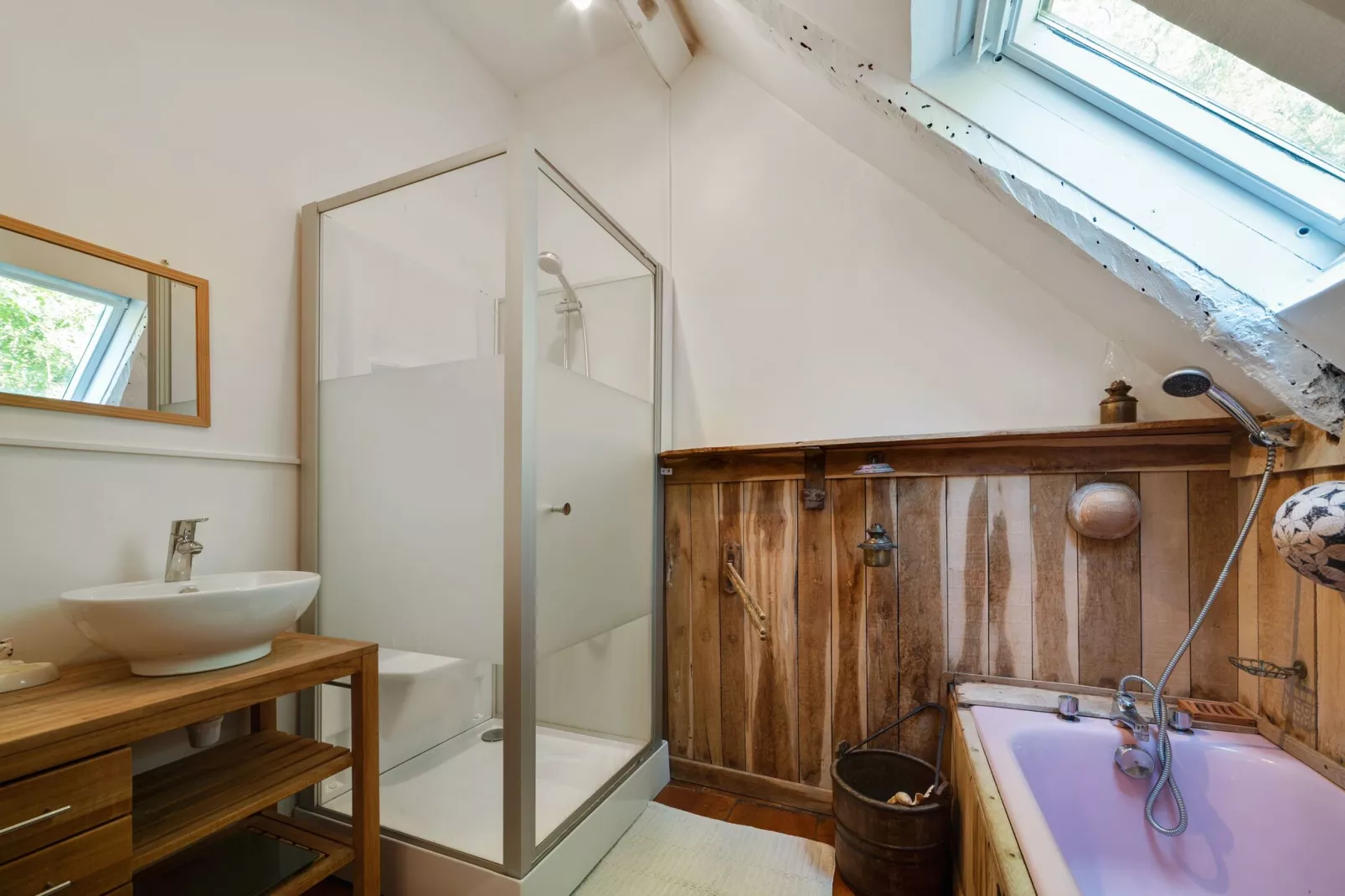 Moulin rivière et piscine-Bathroom