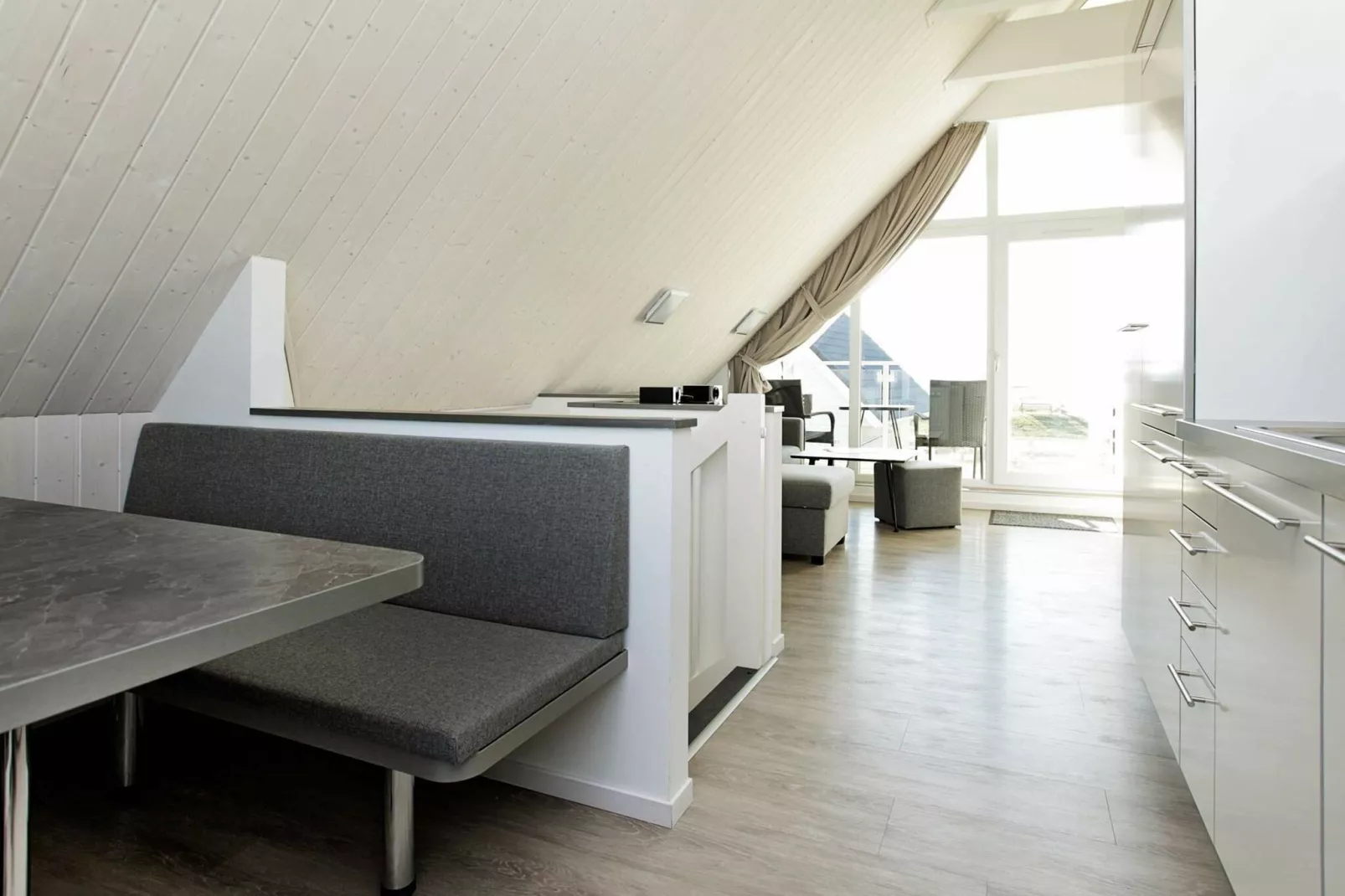 MERKUR 35+33 S DHH 2.+3.RH.-Intérieur