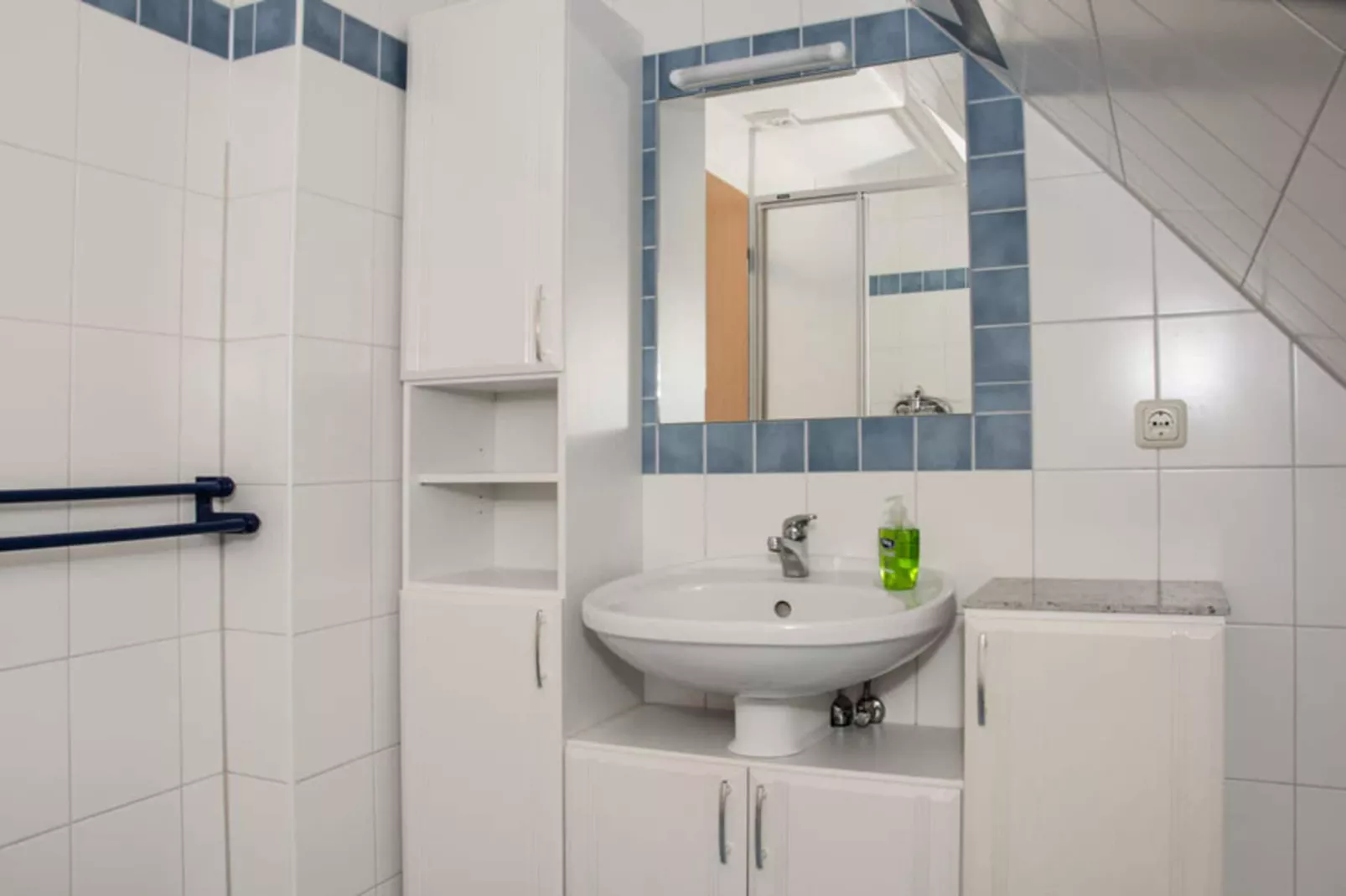 Ferienwohnung Eva mit Meerblick - strandnah-Bathroom