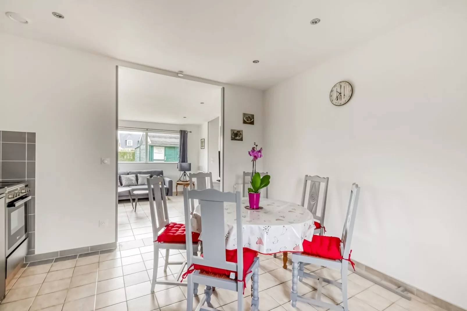 Nouvel Gîte pour 6 personnes à Tracy sur Mer-Dining room