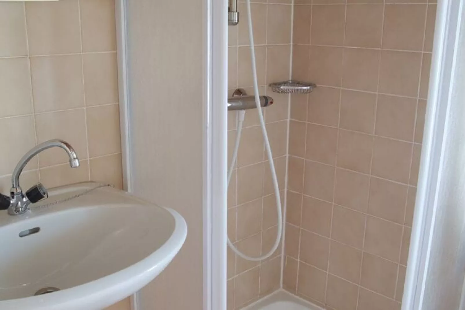 Grafhube Appartements - 2-Raum-Bathroom