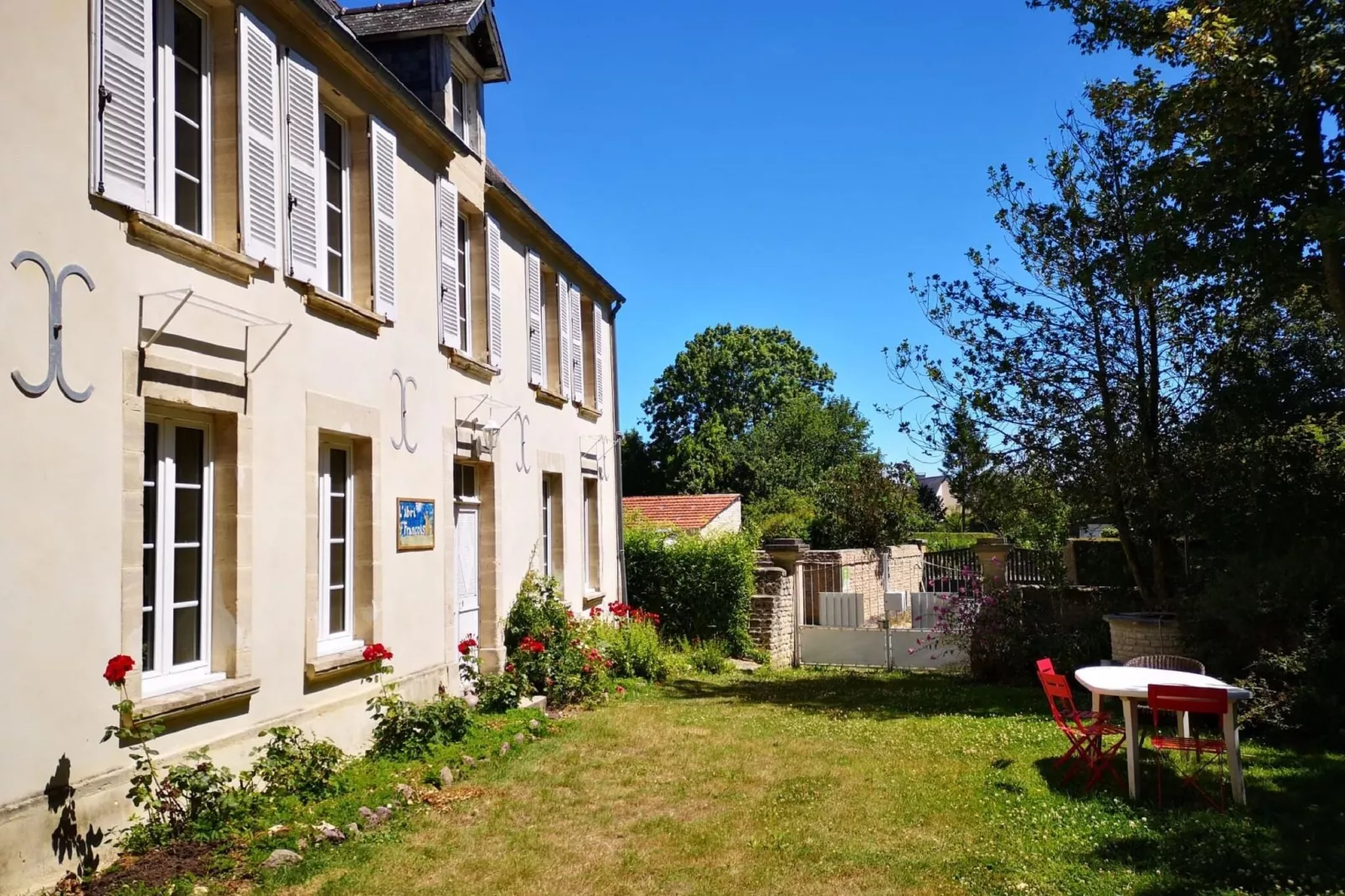 L'abri Saint-François/ Demars-Exterior summer