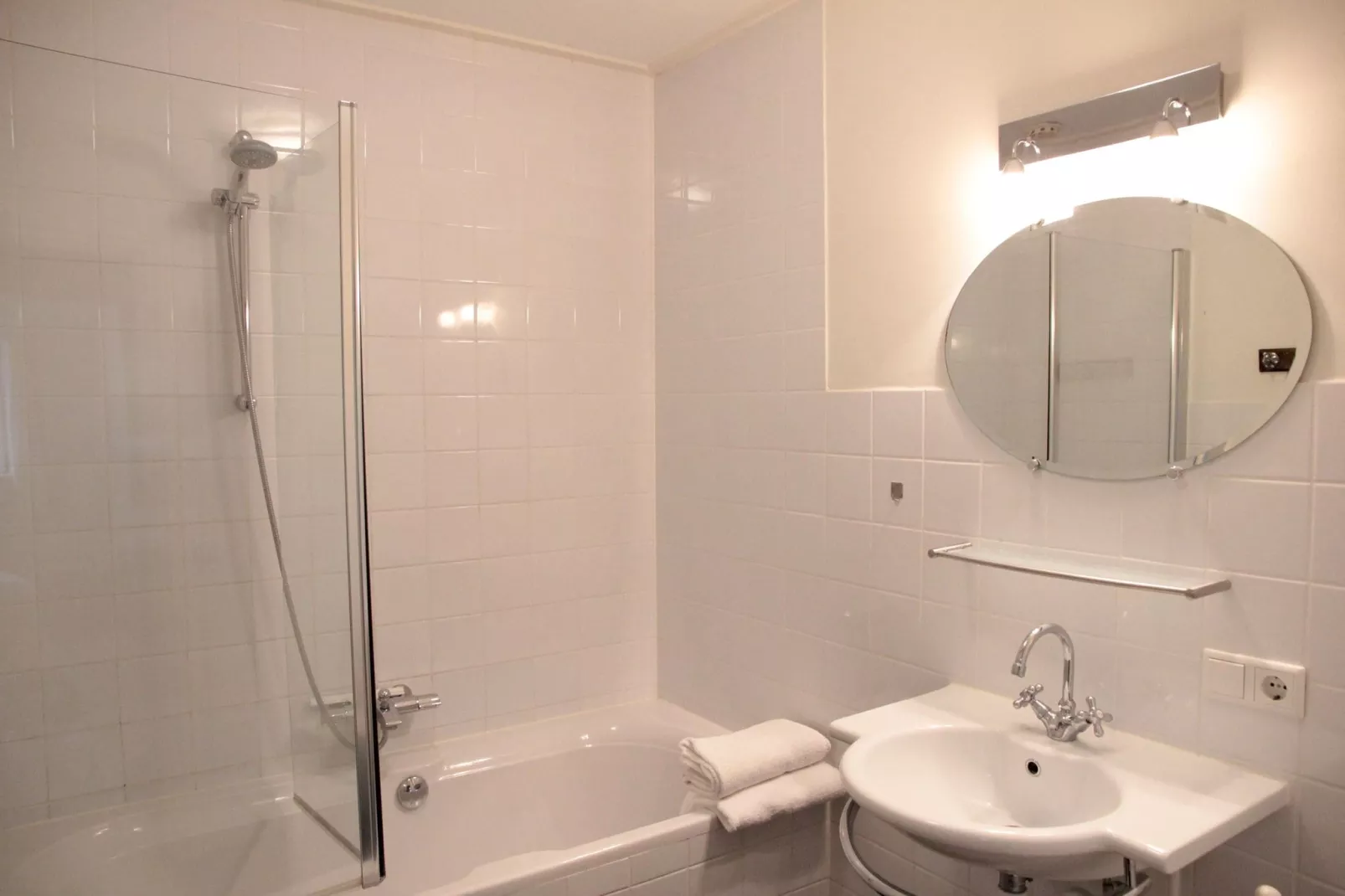 Zwanenlaan 13-Bathroom