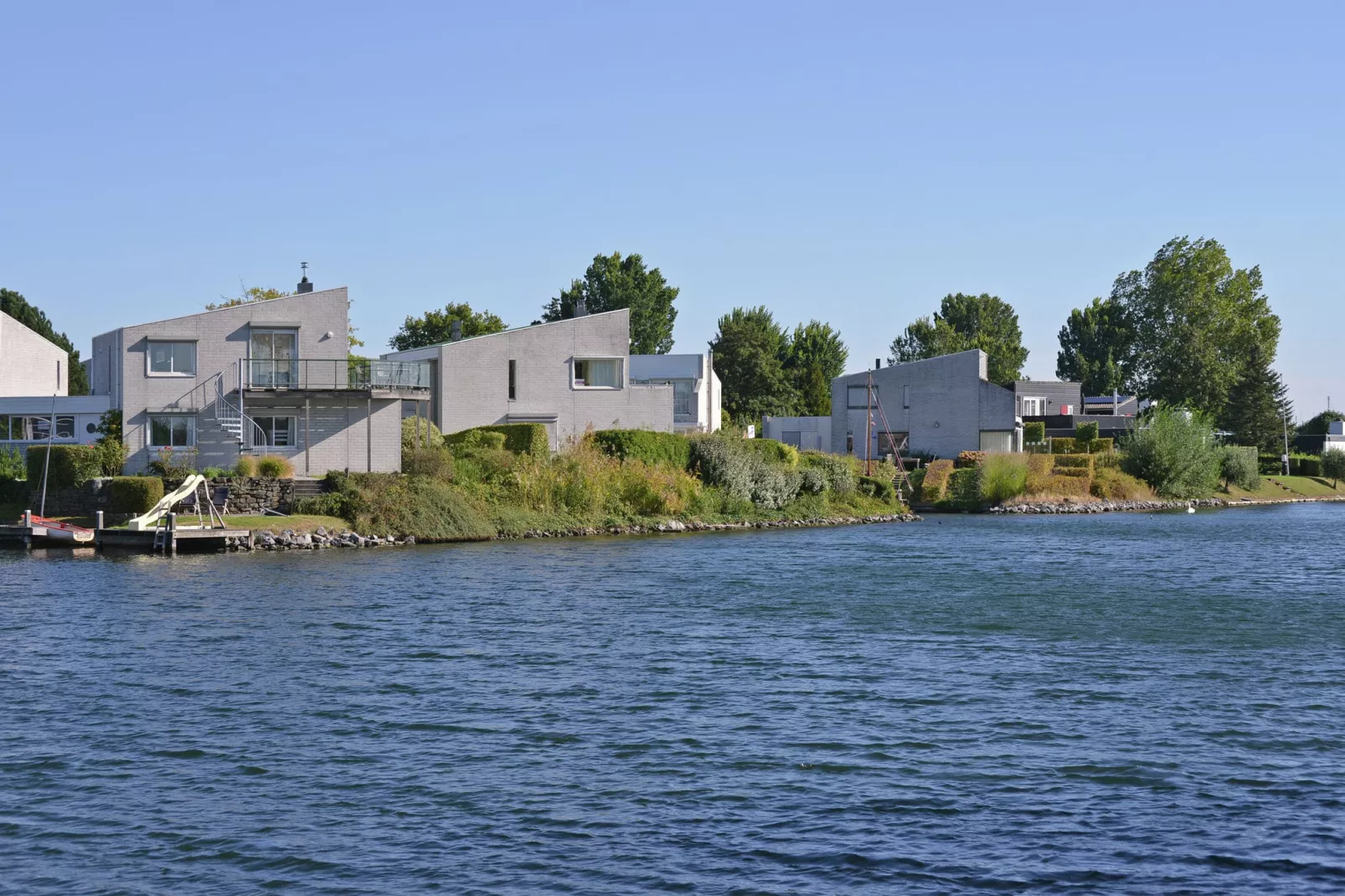 Veerdam 42-Exterior summer
