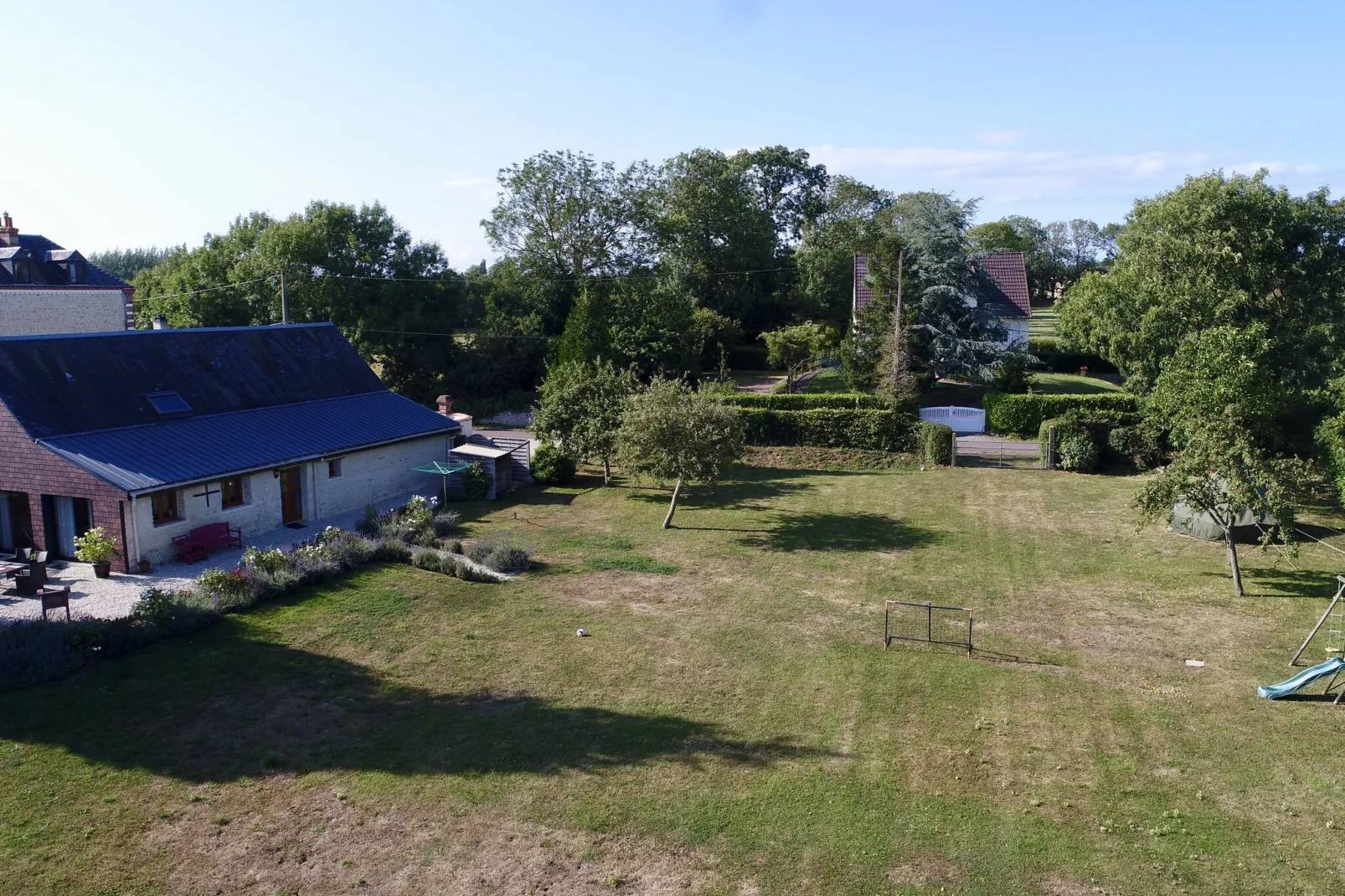 Gite Le Jonquet-Exterior summer
