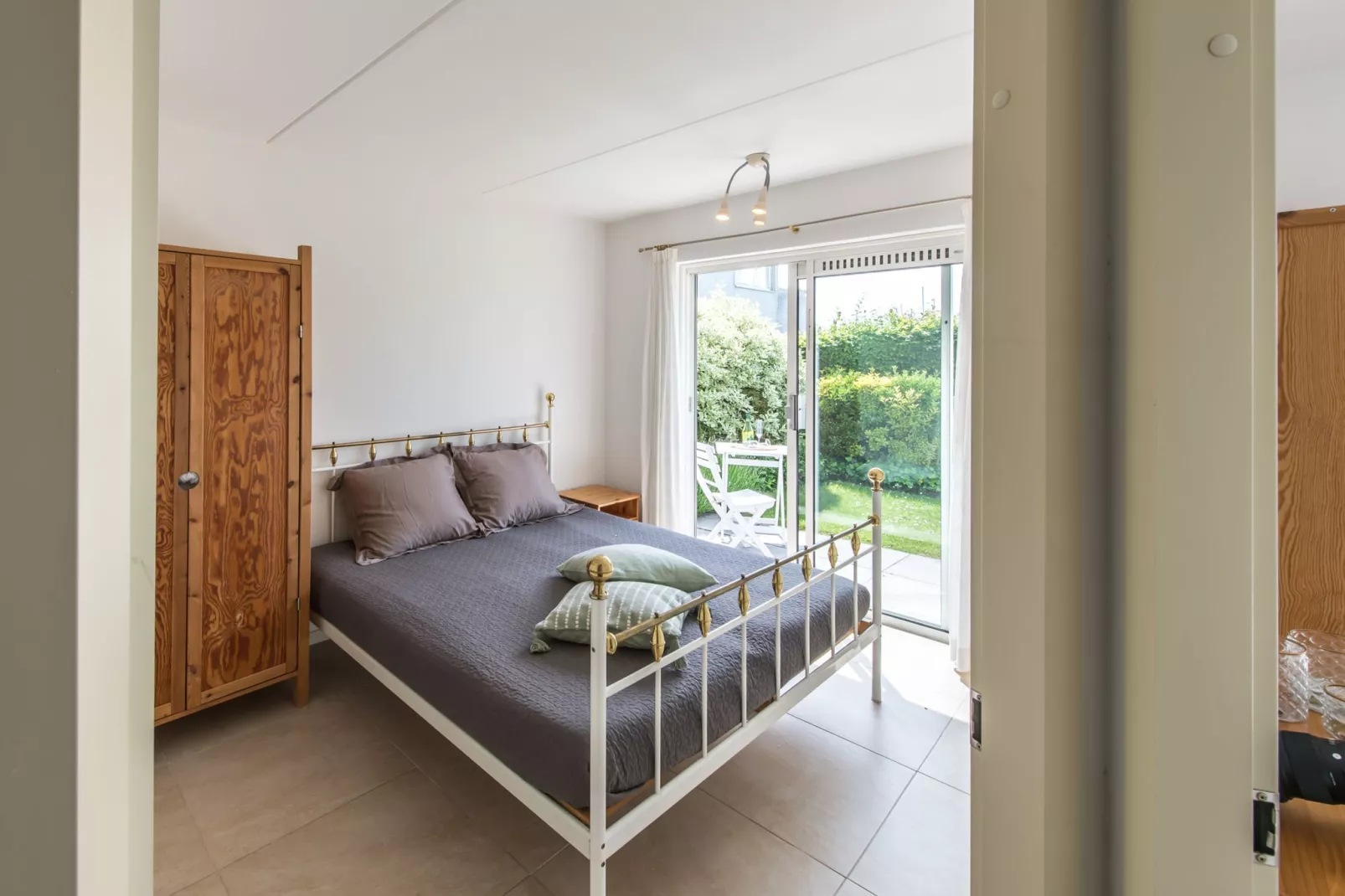 Veerdam 42-Bedroom