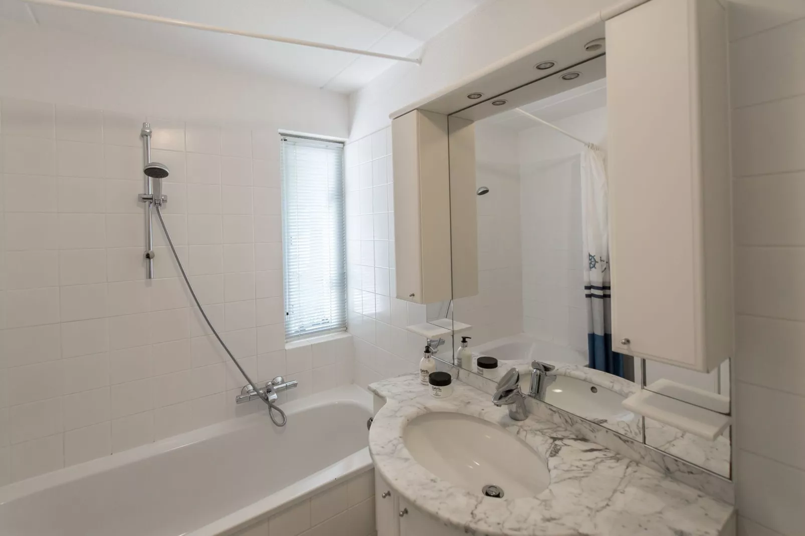 Veerdam 42-Bathroom