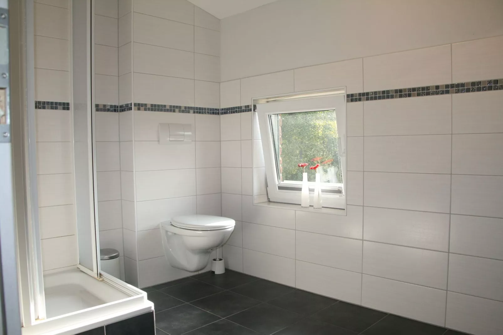 Landhaus bei Kühlungsborn-Bathroom