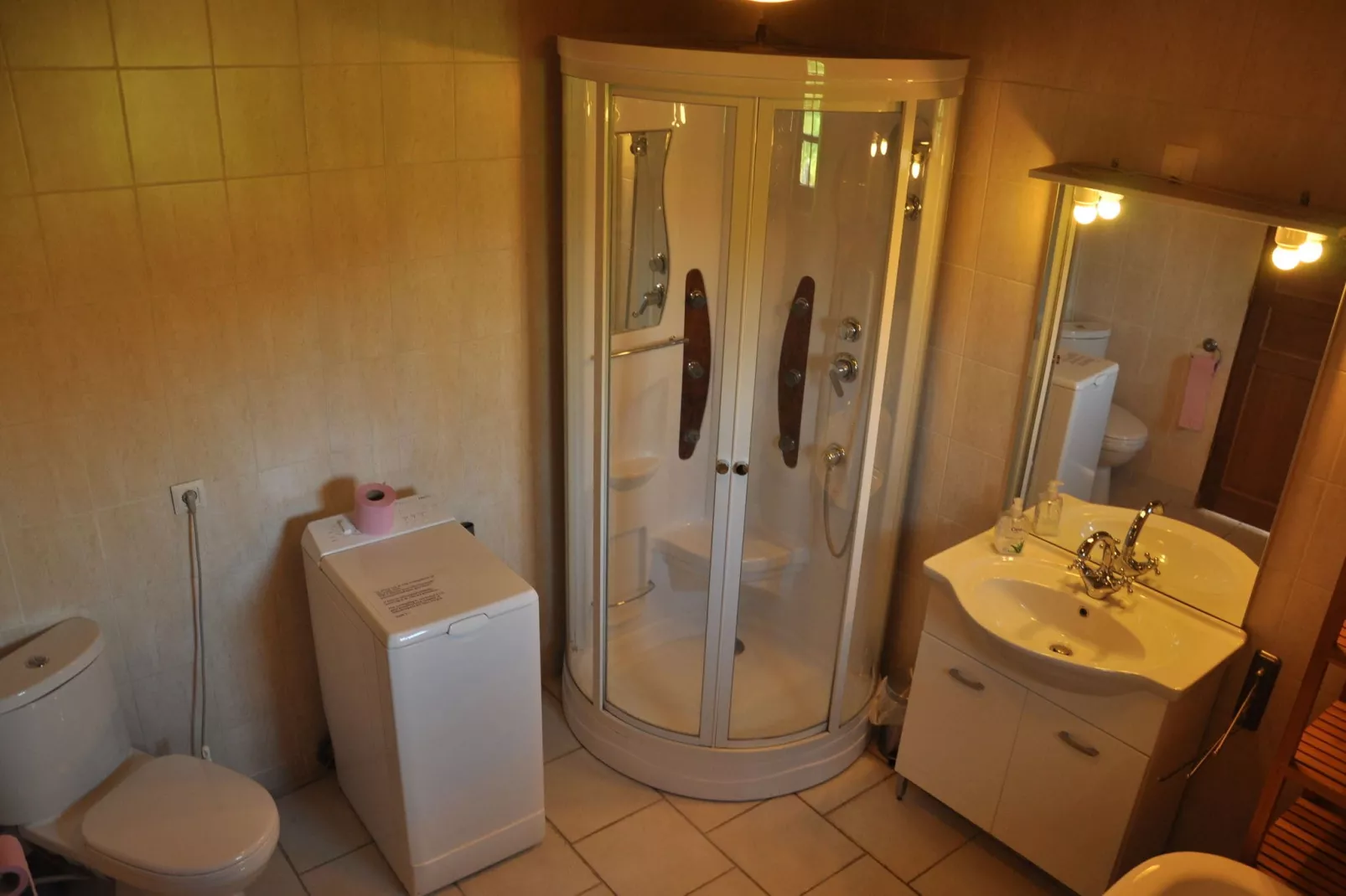 Gite Le Jonquet-Bathroom