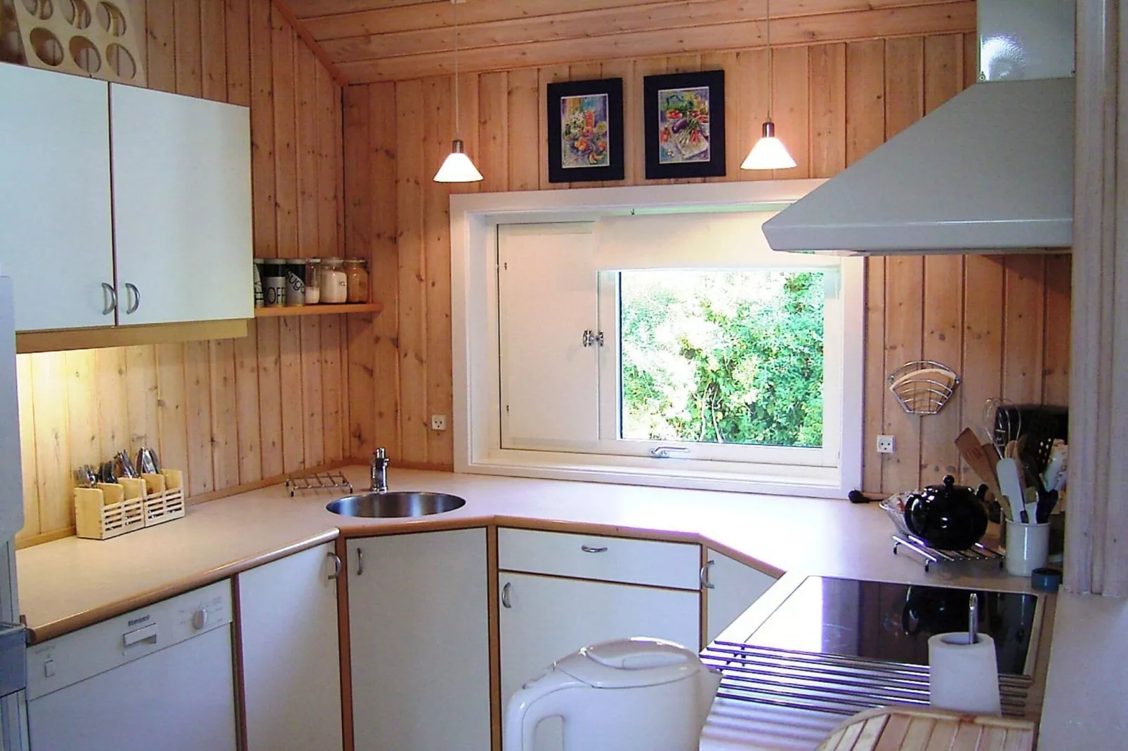 Scenic Retreat by River - By Traum Ferienwohnungen-Indoor