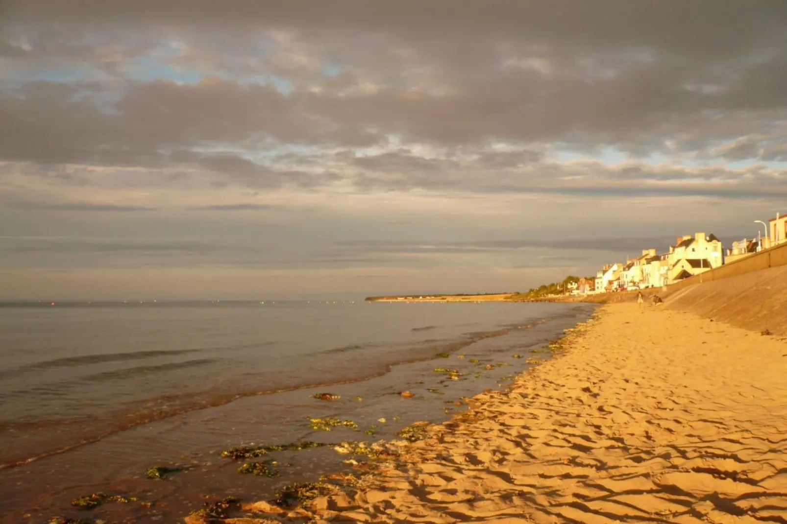 Gite Le Jonquet-Areas summer 20km