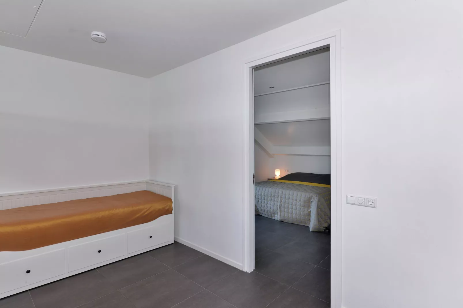 Appartement 4b - Schotsman Watersport-Bedroom