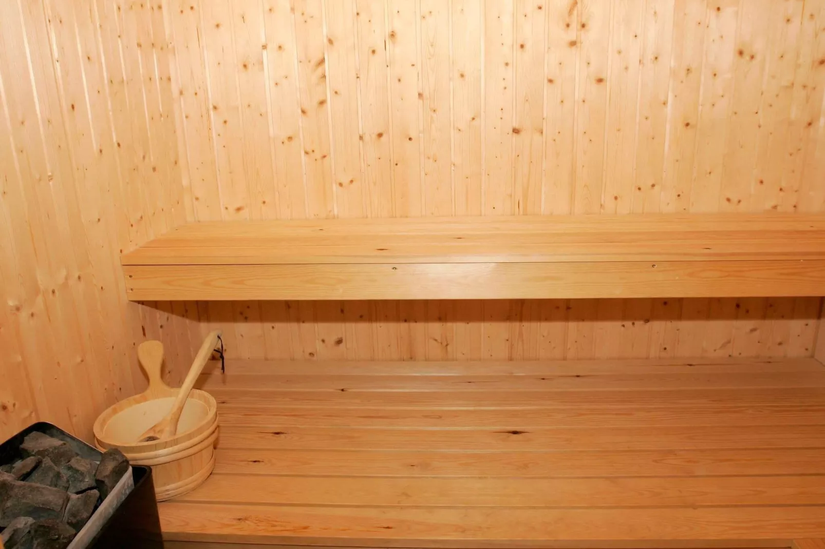 8 Personen Ferienhaus in Nexø-By Traum-Sauna