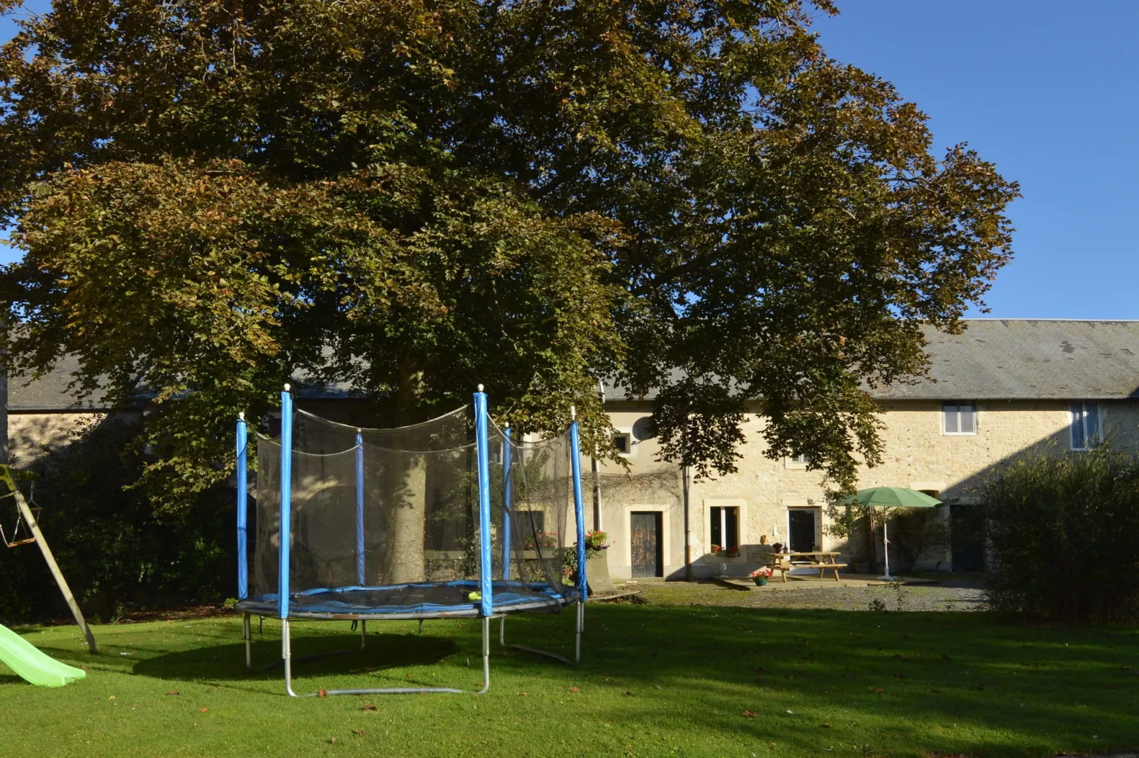 Ferme du hoguet-Gardens in summer