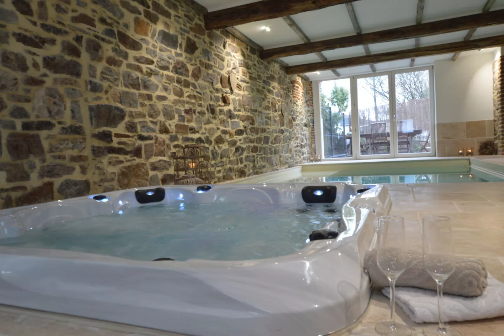Vert Buisson-Pool