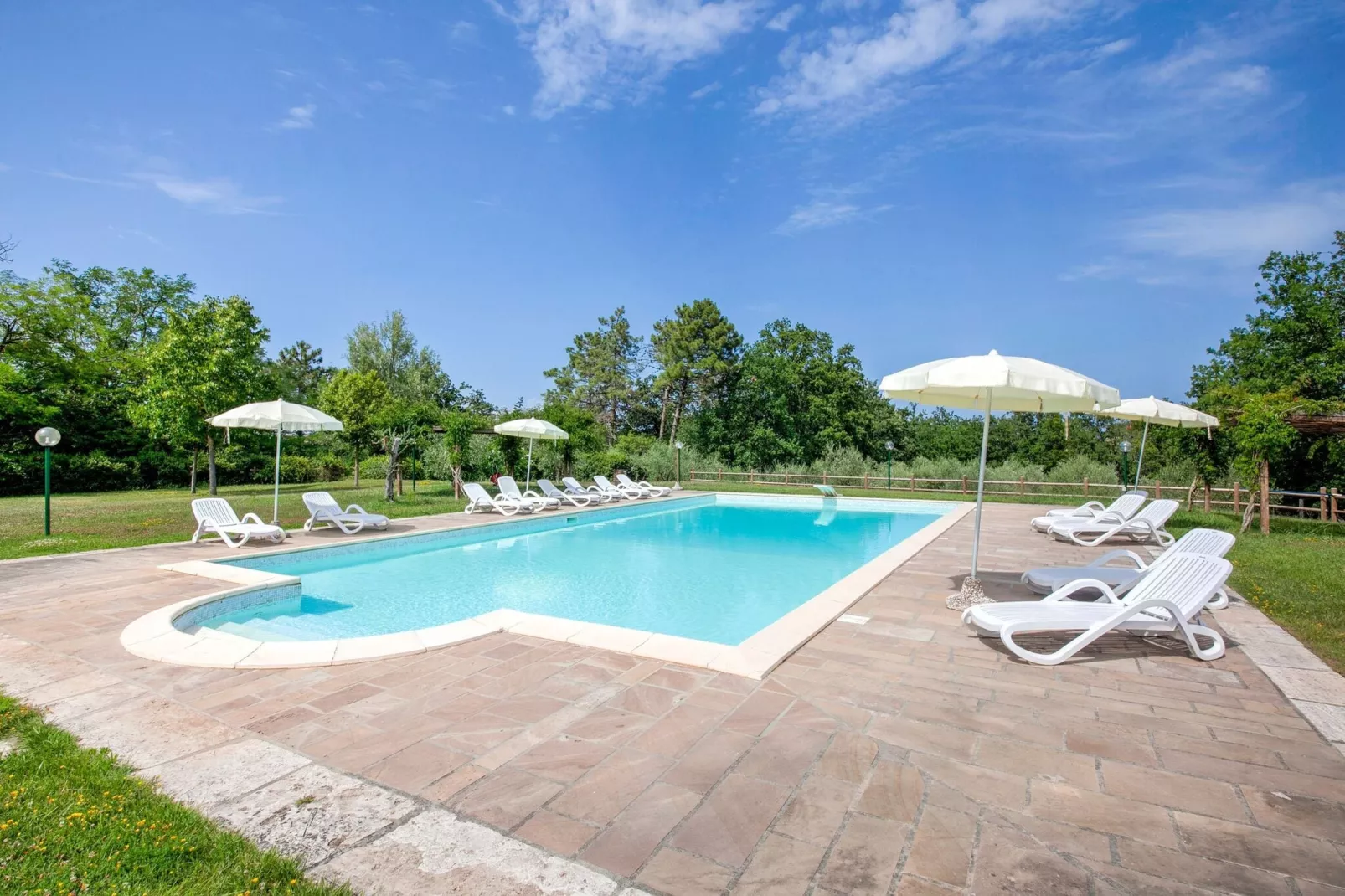 Nantia-Pool