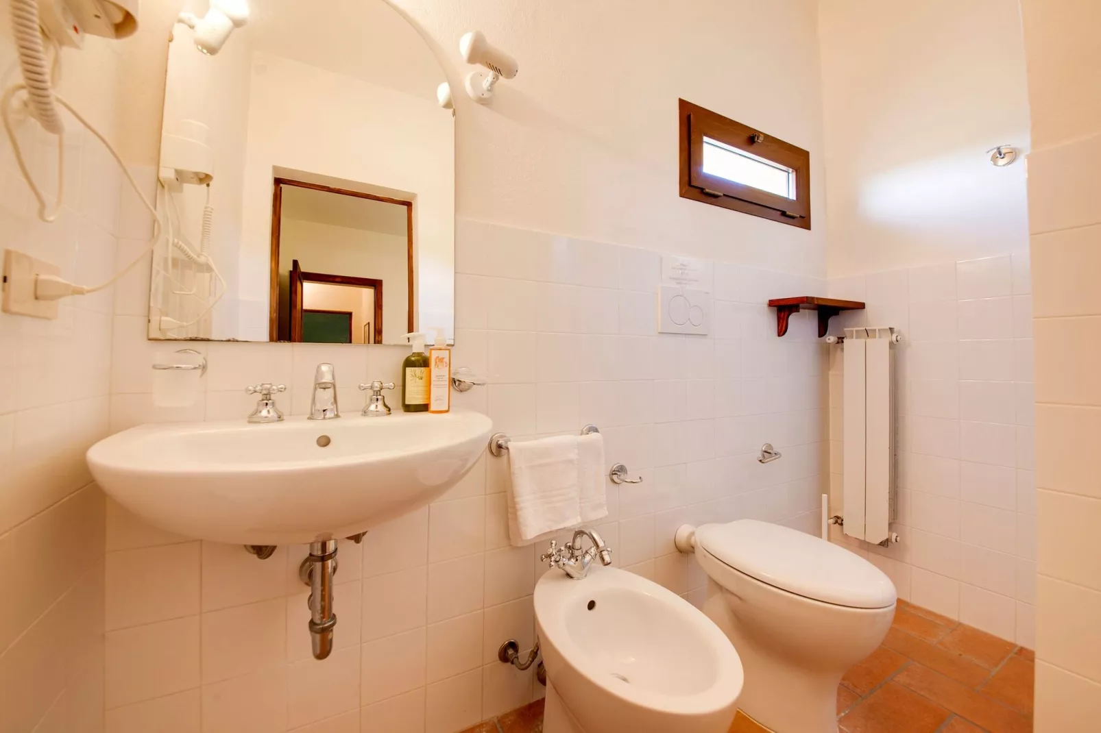 Nantia-Bathroom
