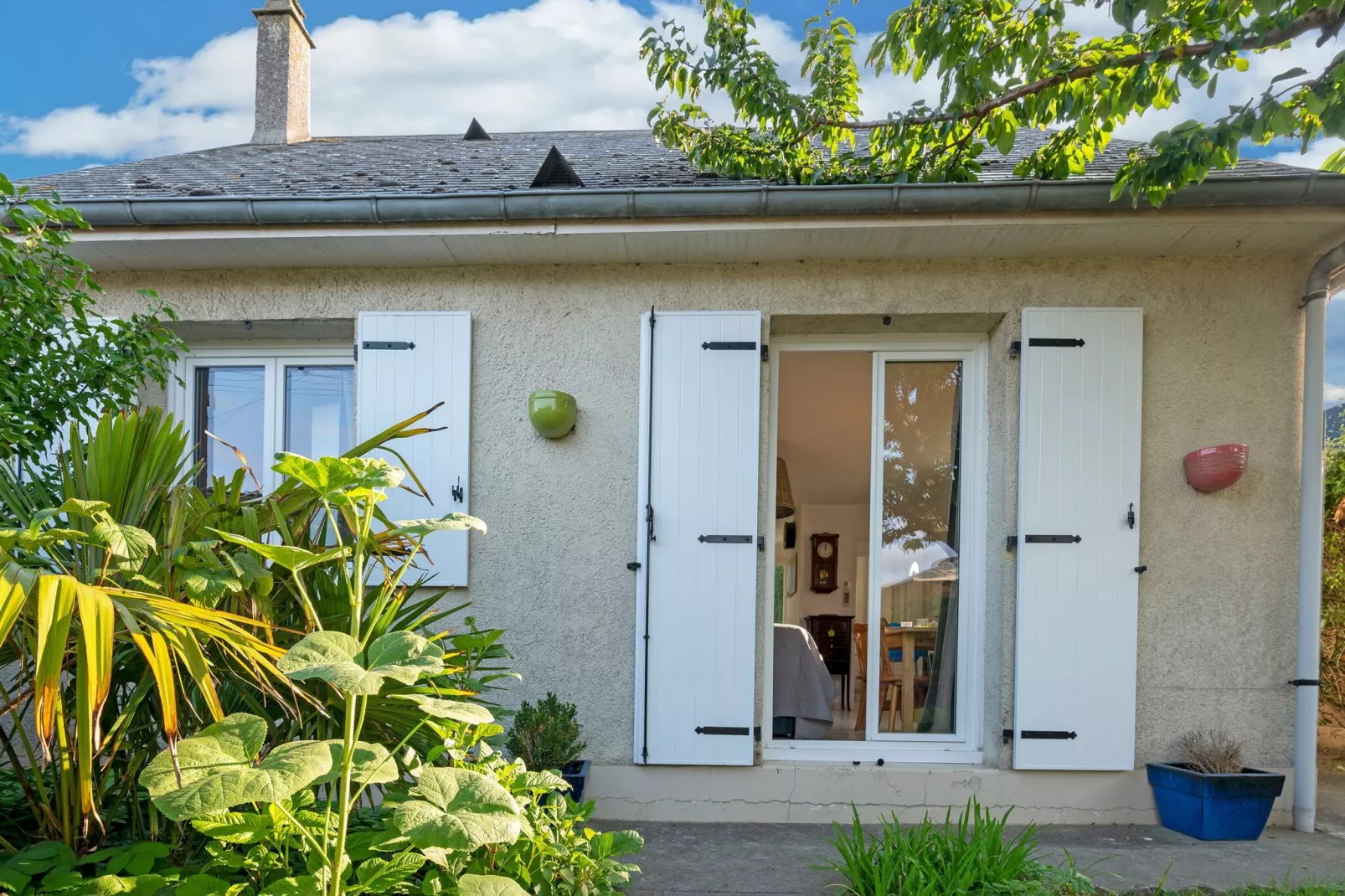 Le Clos Surcouf-Exterior summer