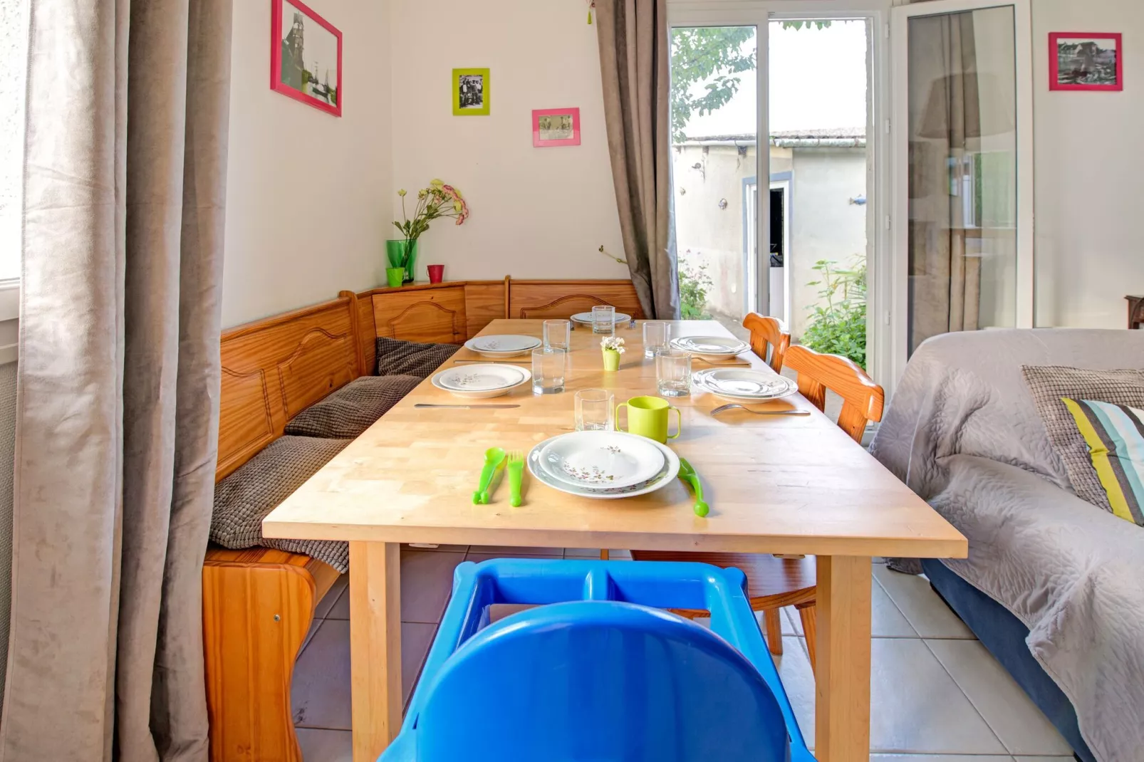 Le Clos Surcouf-Dining room