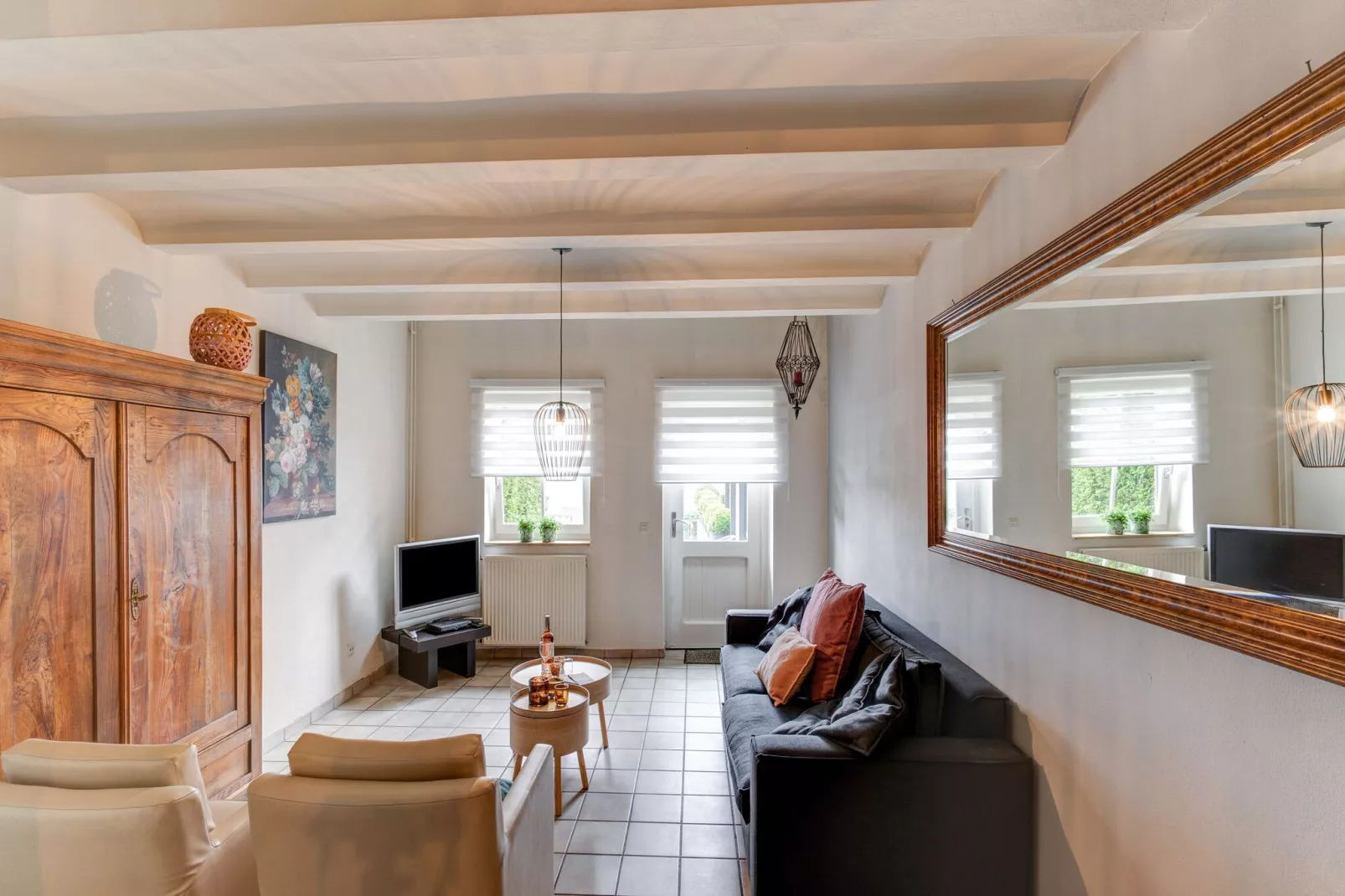Valleyview Cottages - NR12-Living room