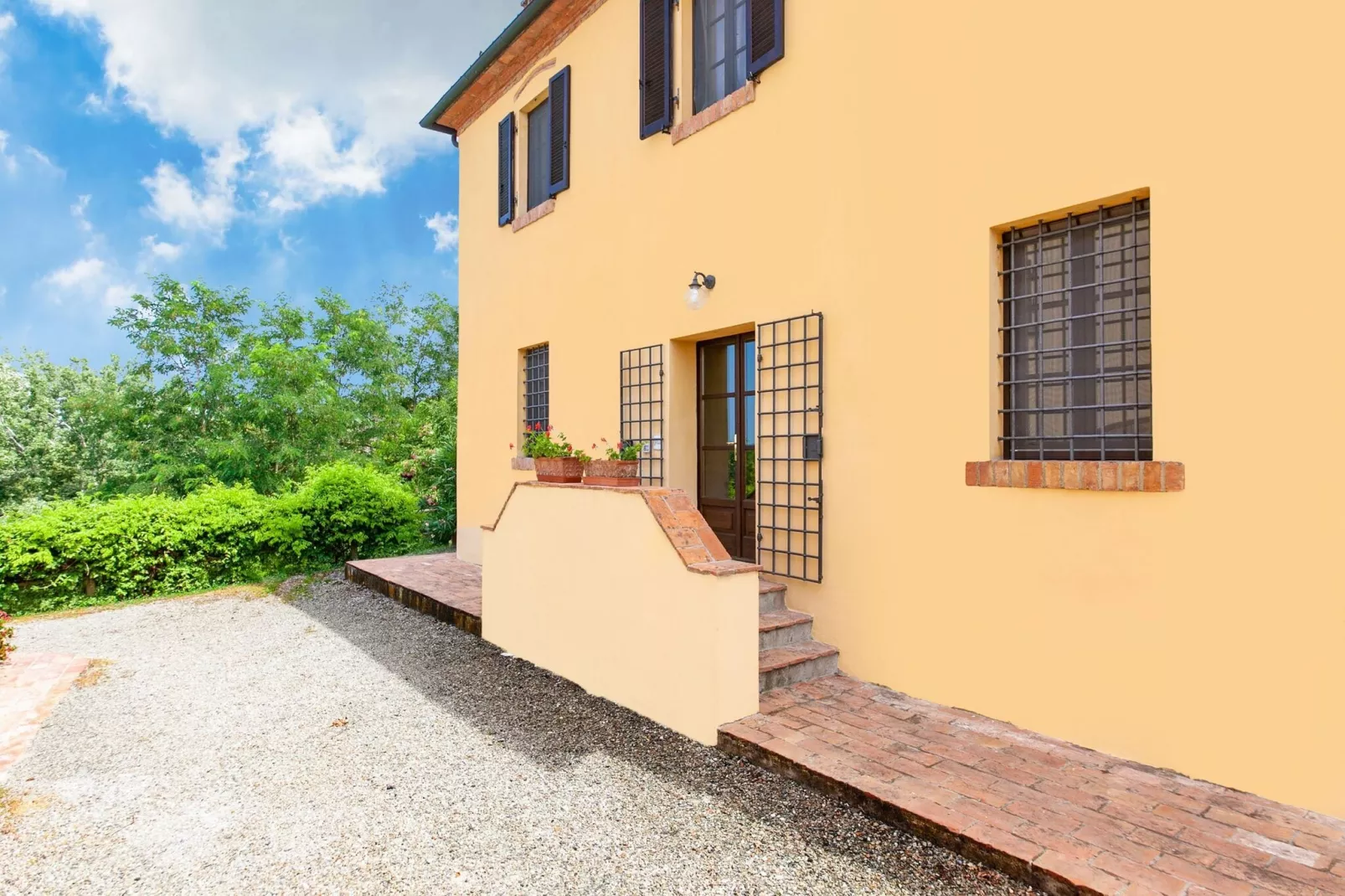 Felciaio-Exterior summer