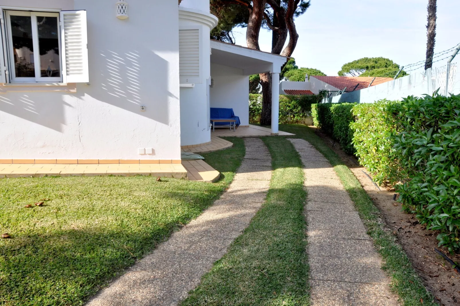 Villa Mathilda-Gardens summer