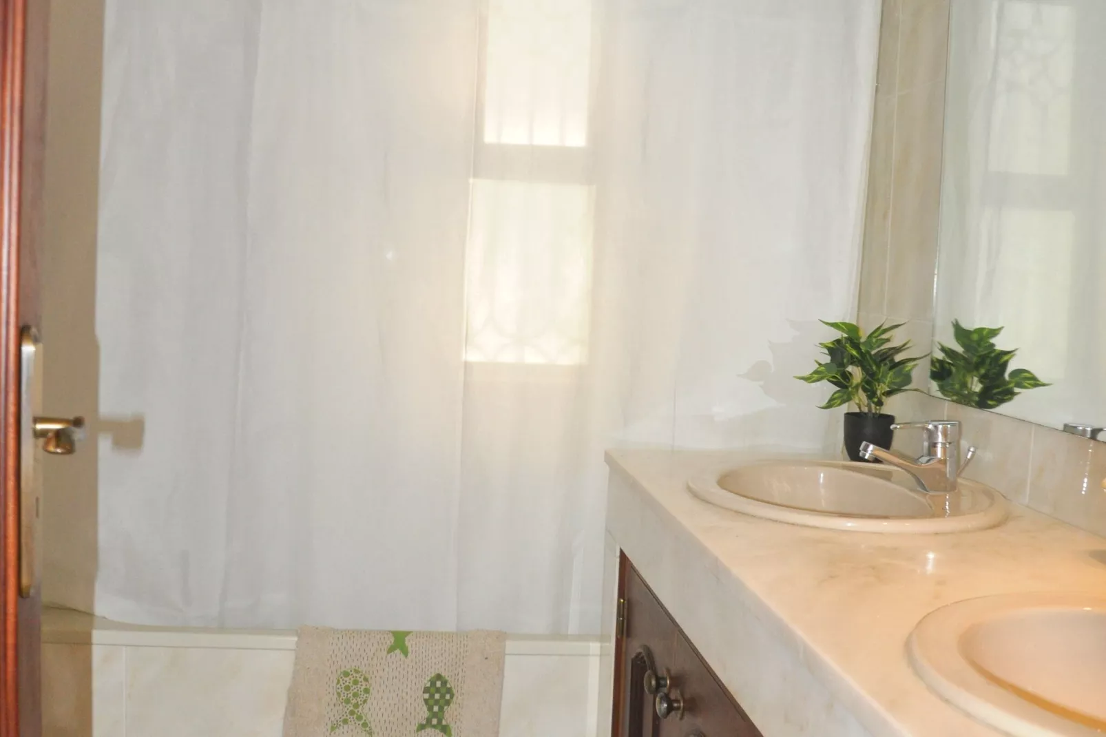 Villa Mathilda-Bathroom