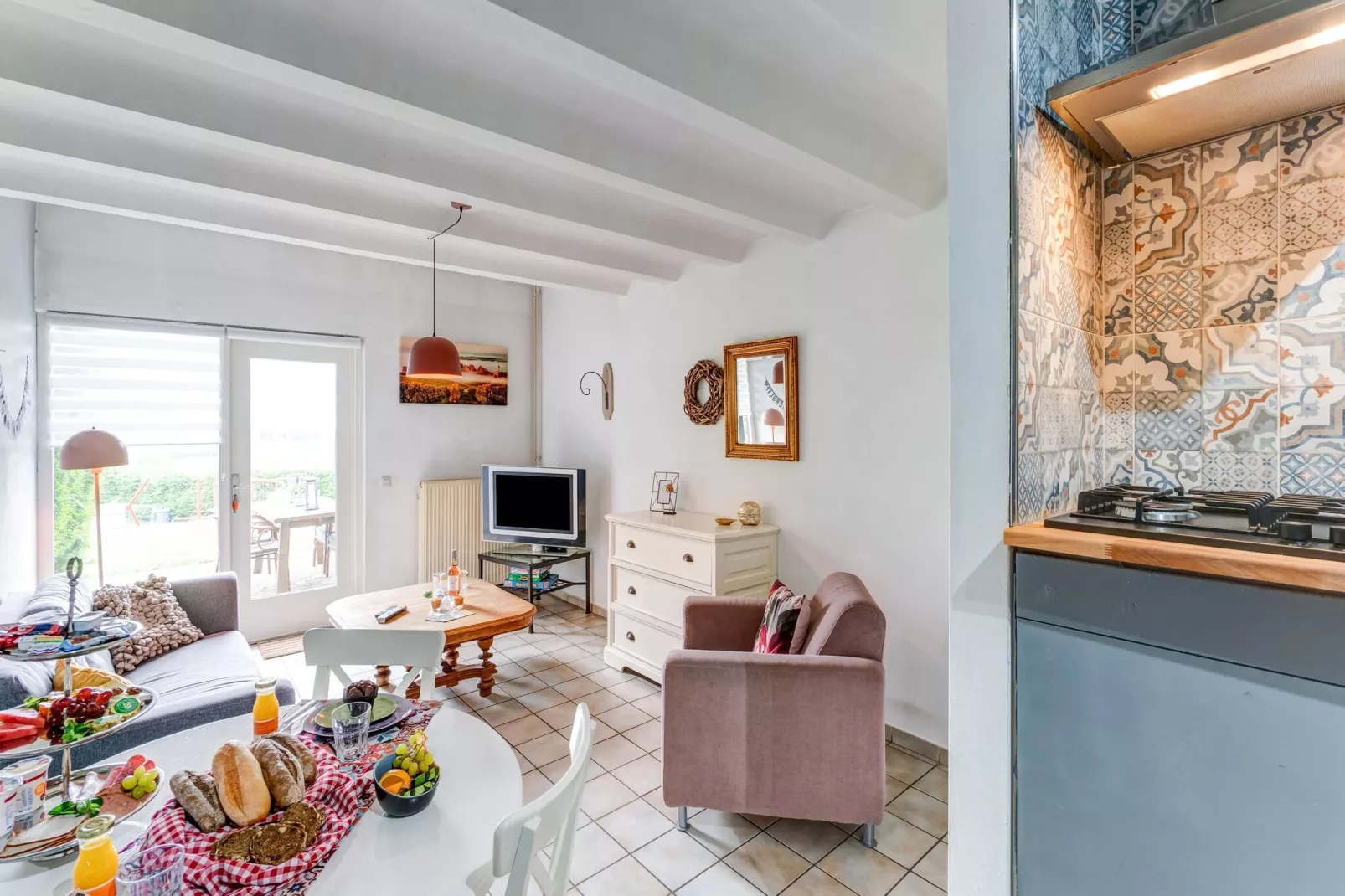 Valleyview Cottages - NR13-Living room