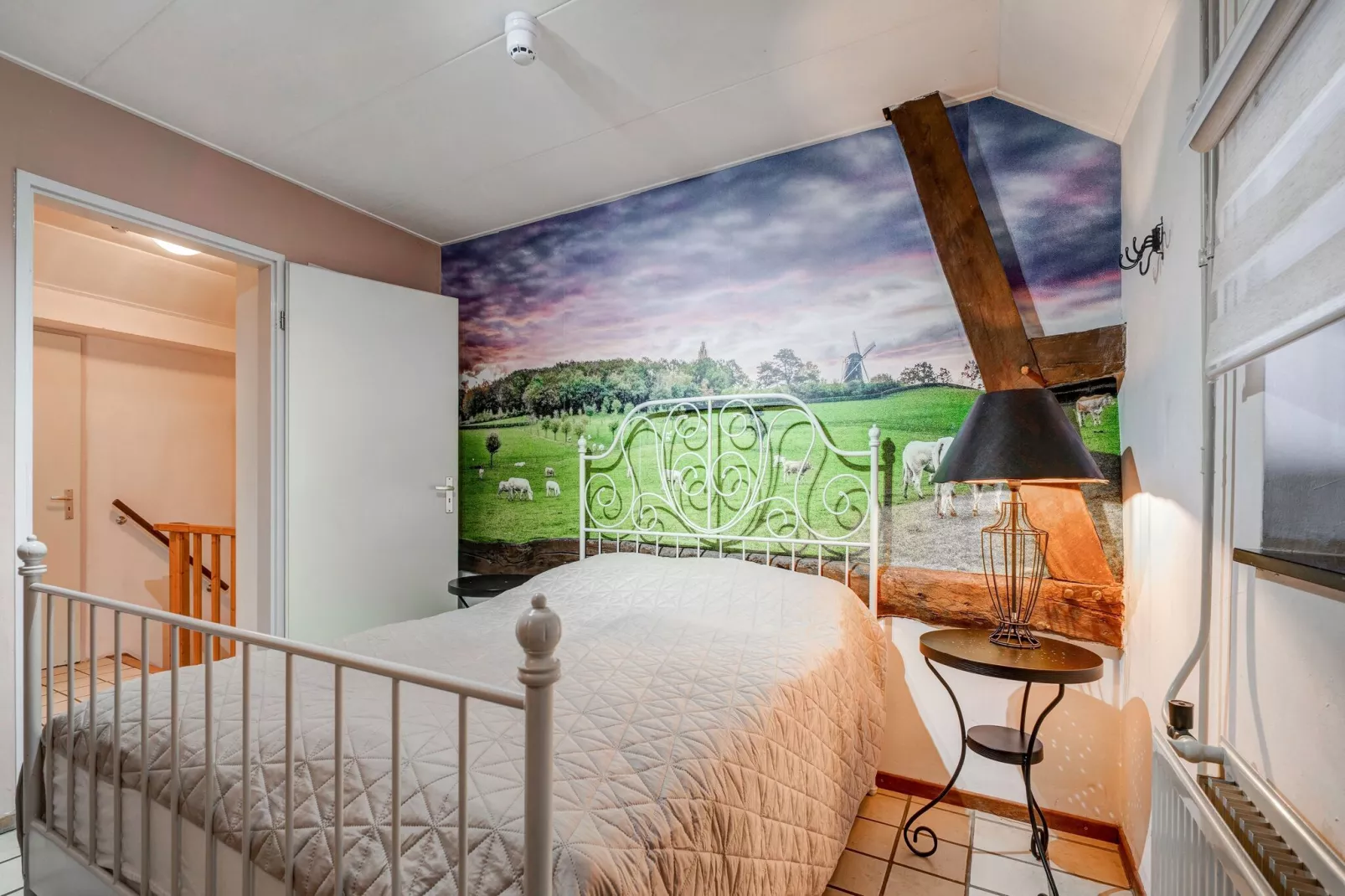 Valleyview Cottages - NR13-Bedroom