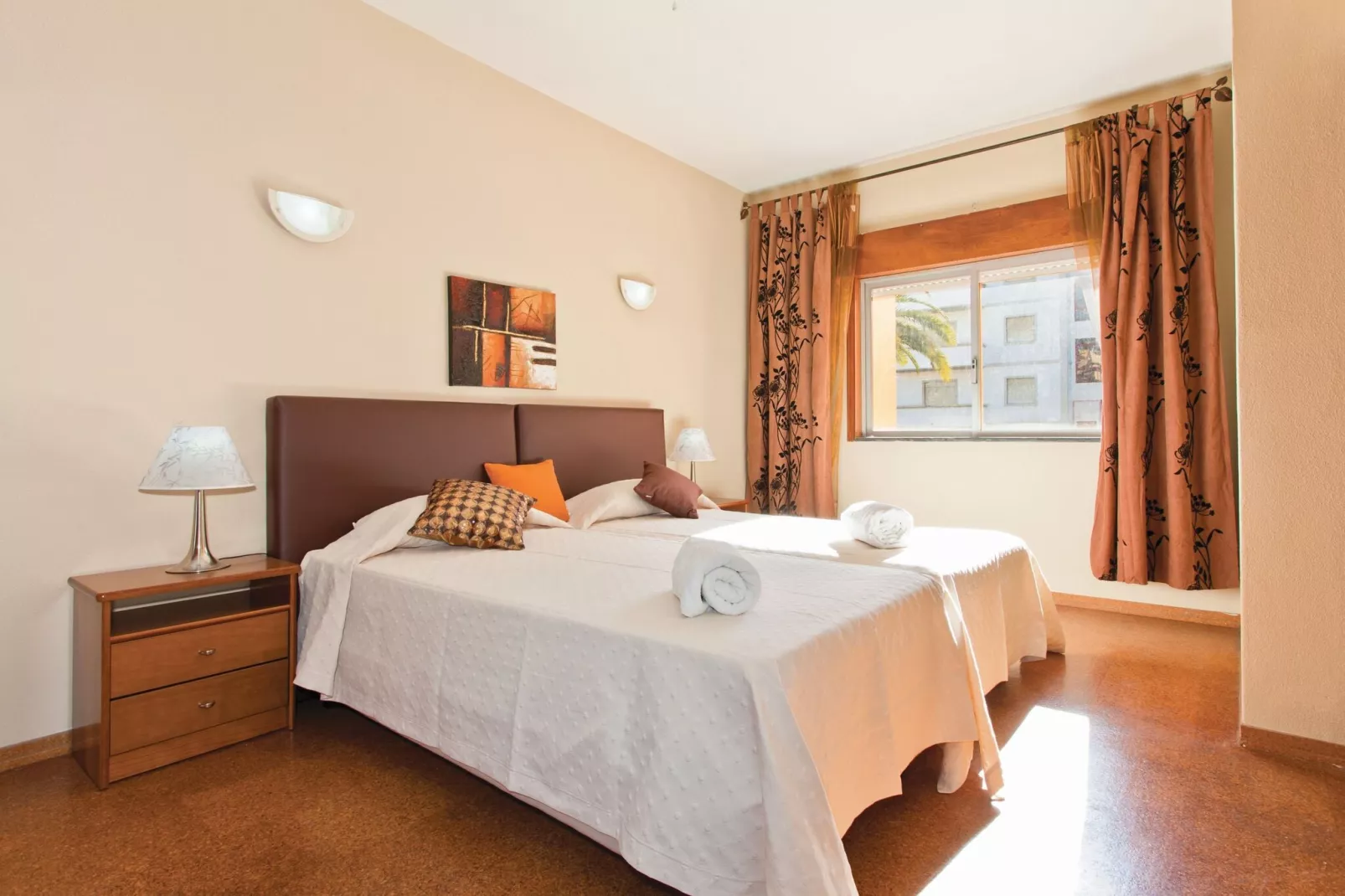 Carina-Bedroom