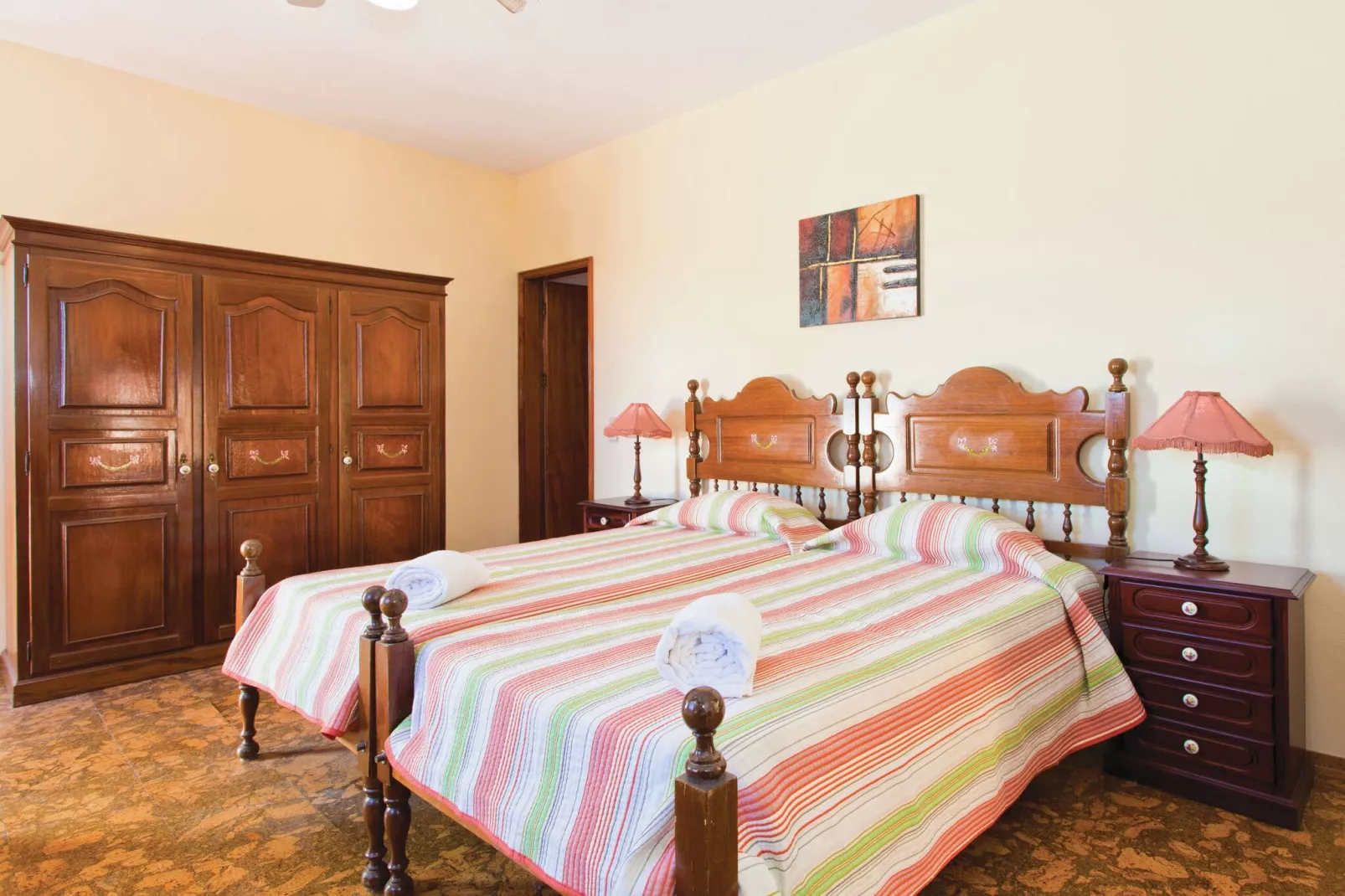 Carina-Bedroom