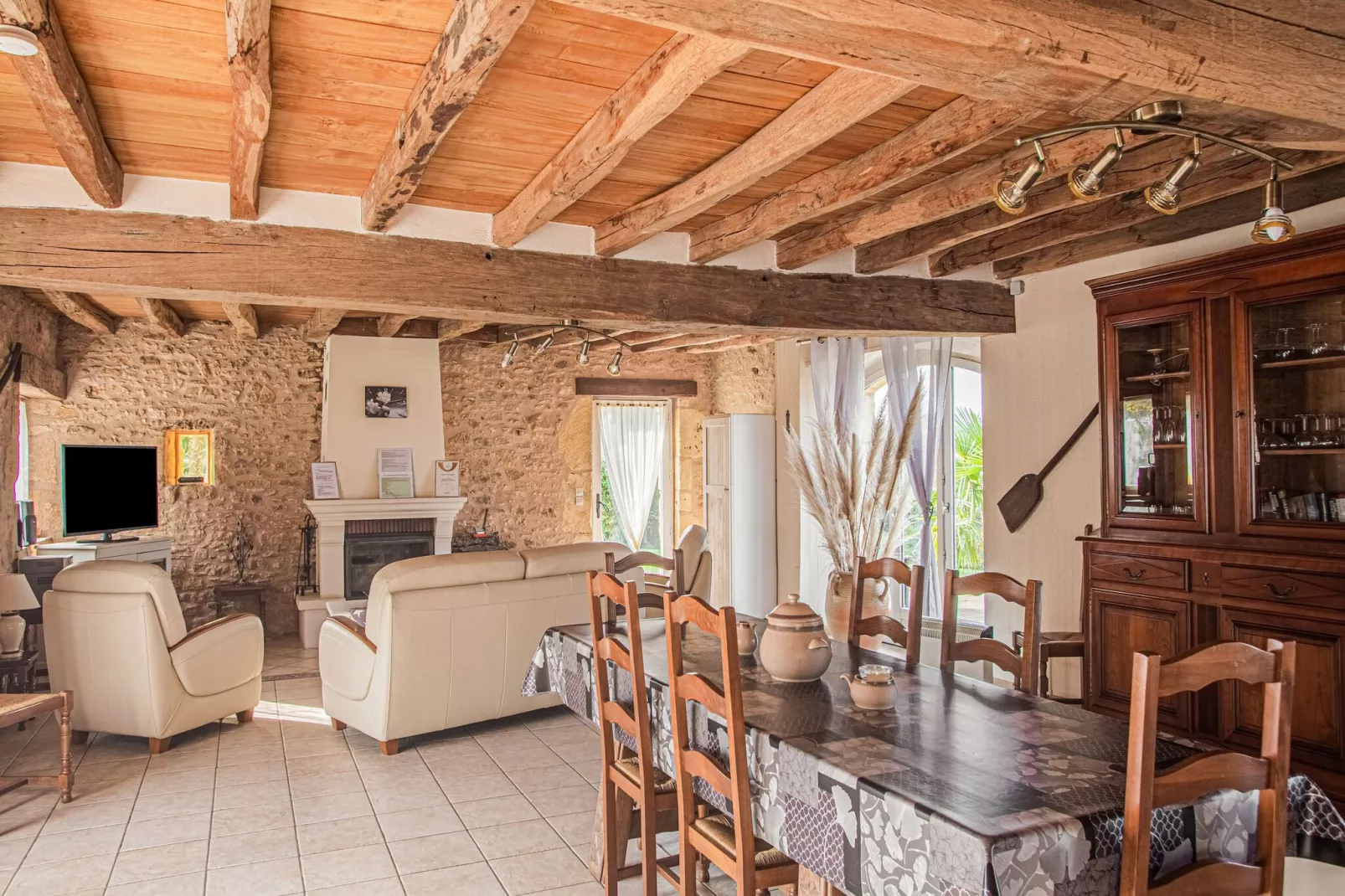 Maison de vacances Les Eyzies de Tayac Meyrals-Esszimmer