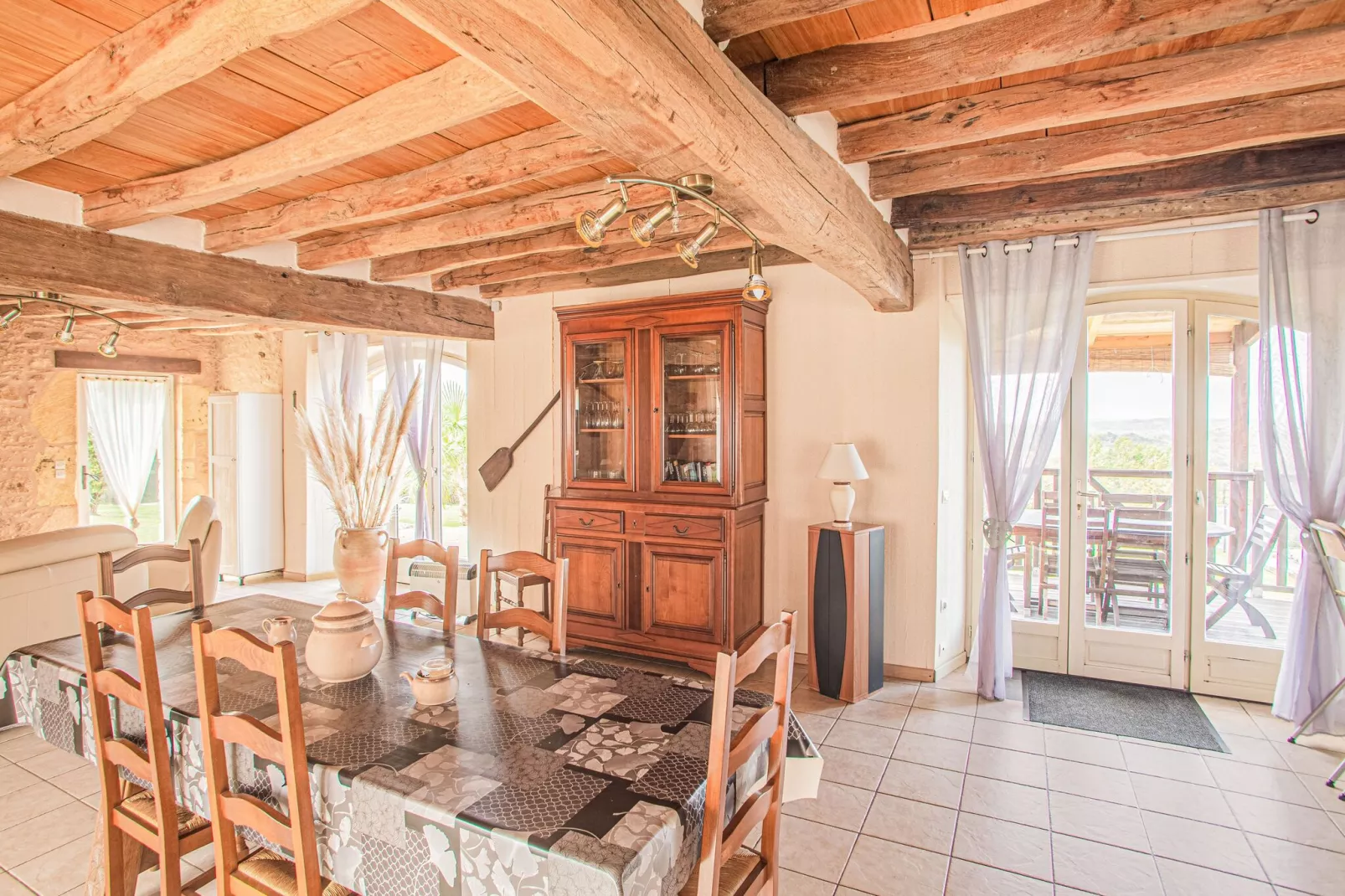 Maison de vacances Les Eyzies de Tayac Meyrals-Esszimmer