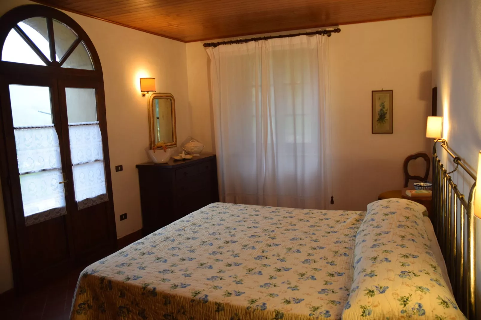 San Francesco Uno-Bedroom