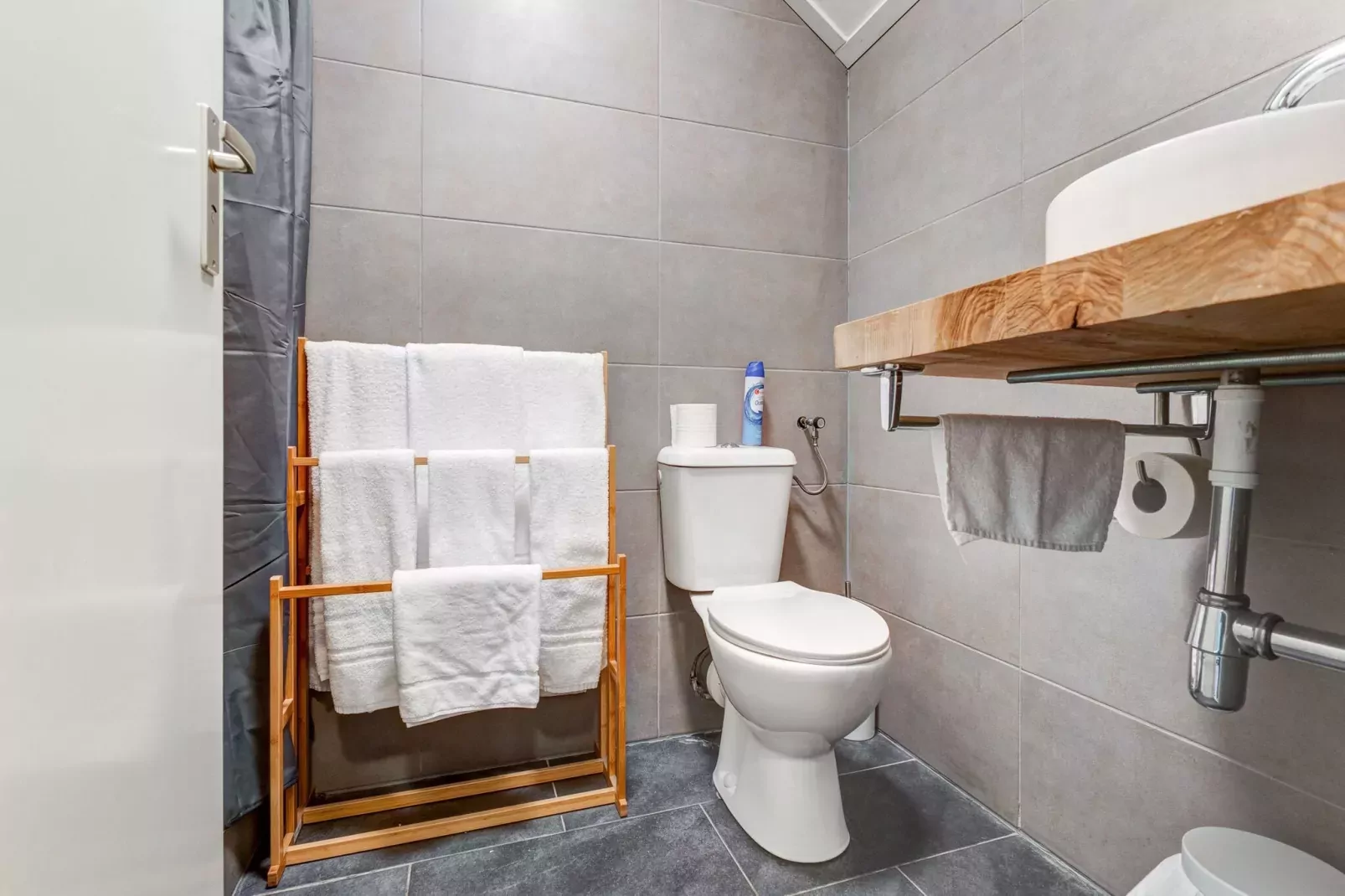 Valleyview Cottages - NR13-Bathroom
