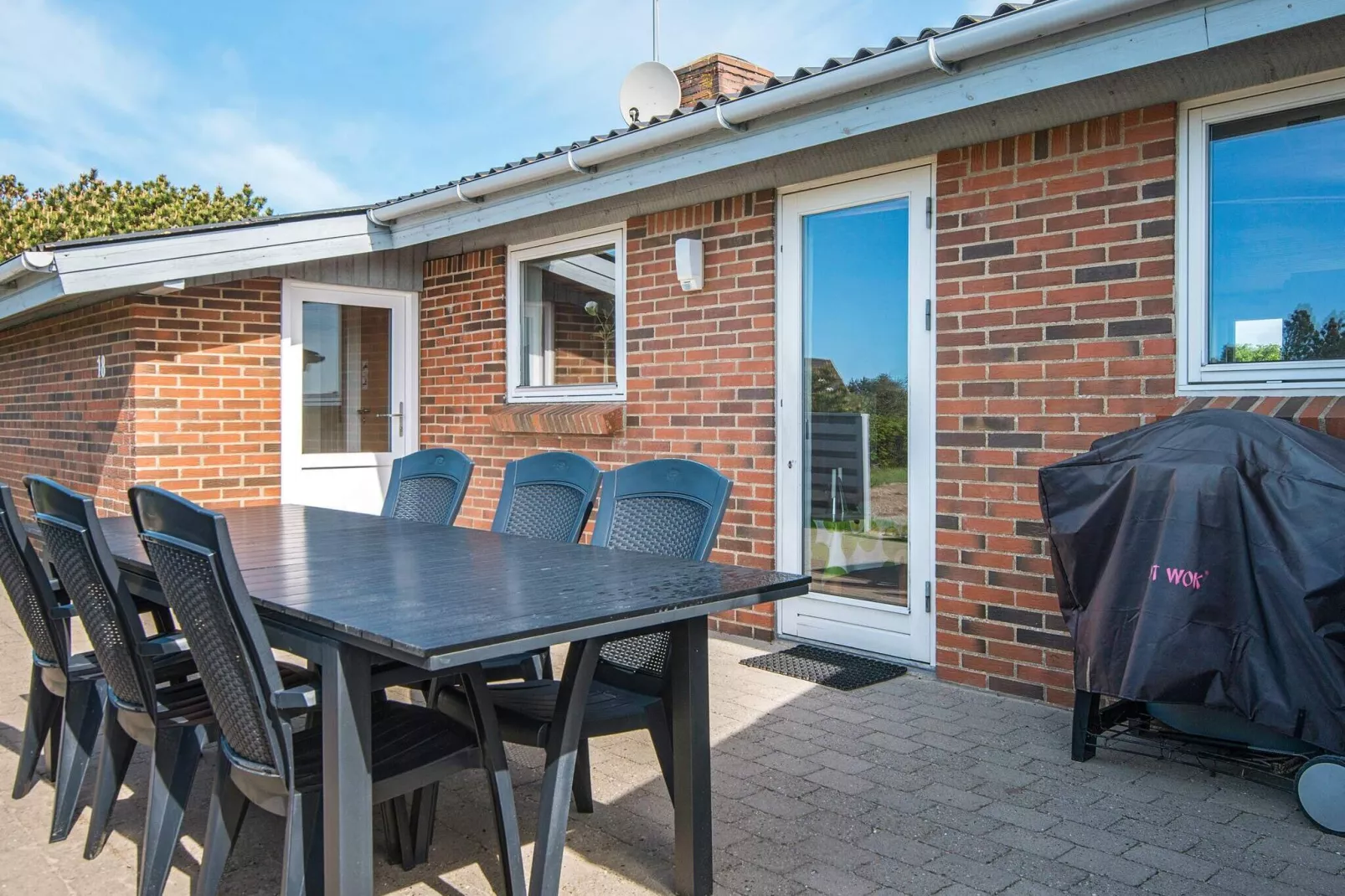 Energy-Efficient Retreat - By Traum Ferienwohnungen-View
