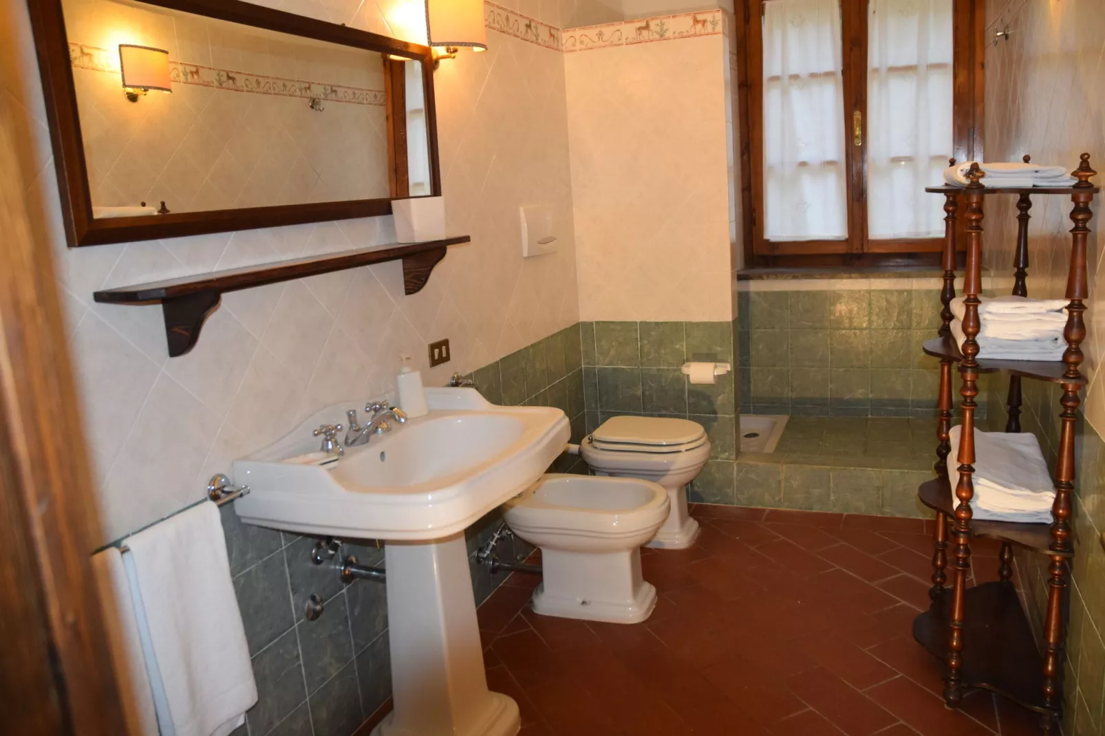 San Francesco Uno-Bathroom