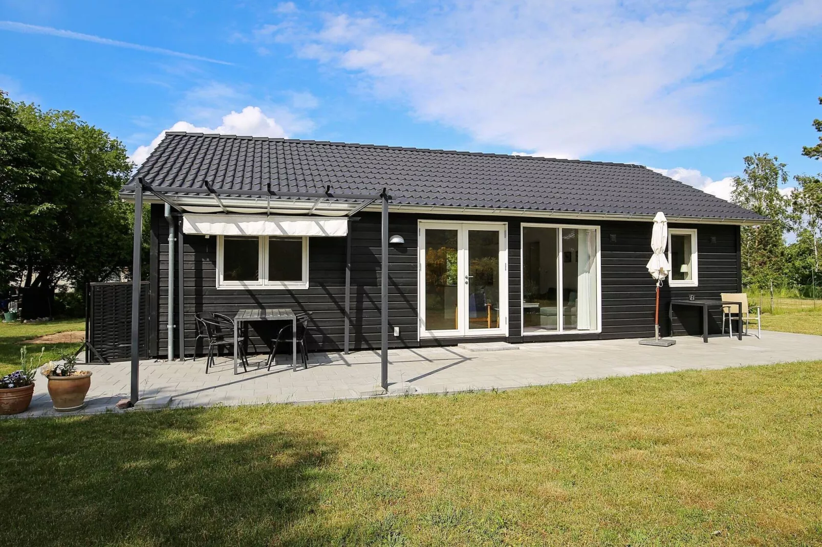 6 person holiday home in Højby-By Traum-View
