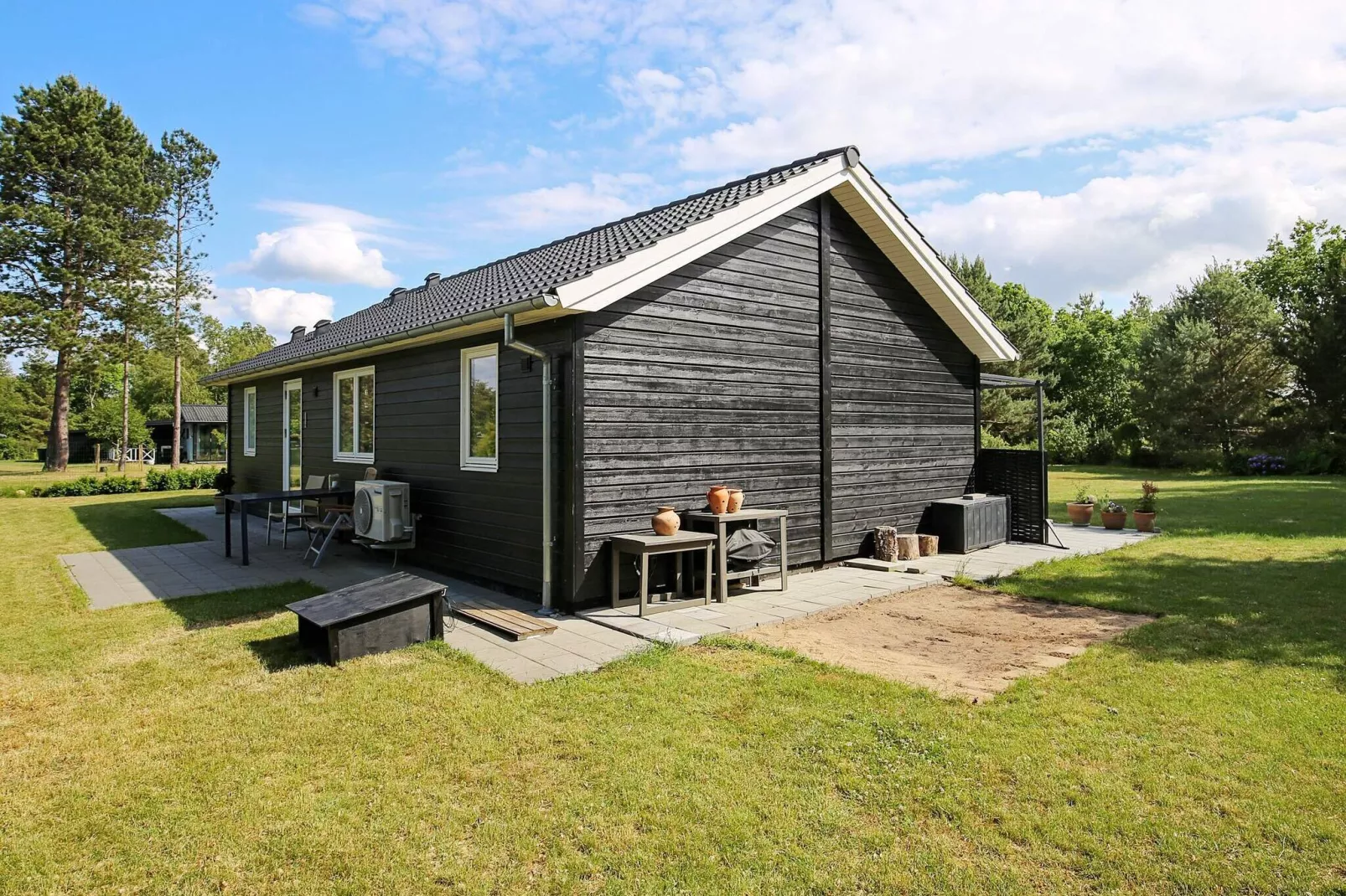 6 person holiday home in Højby-By Traum-View